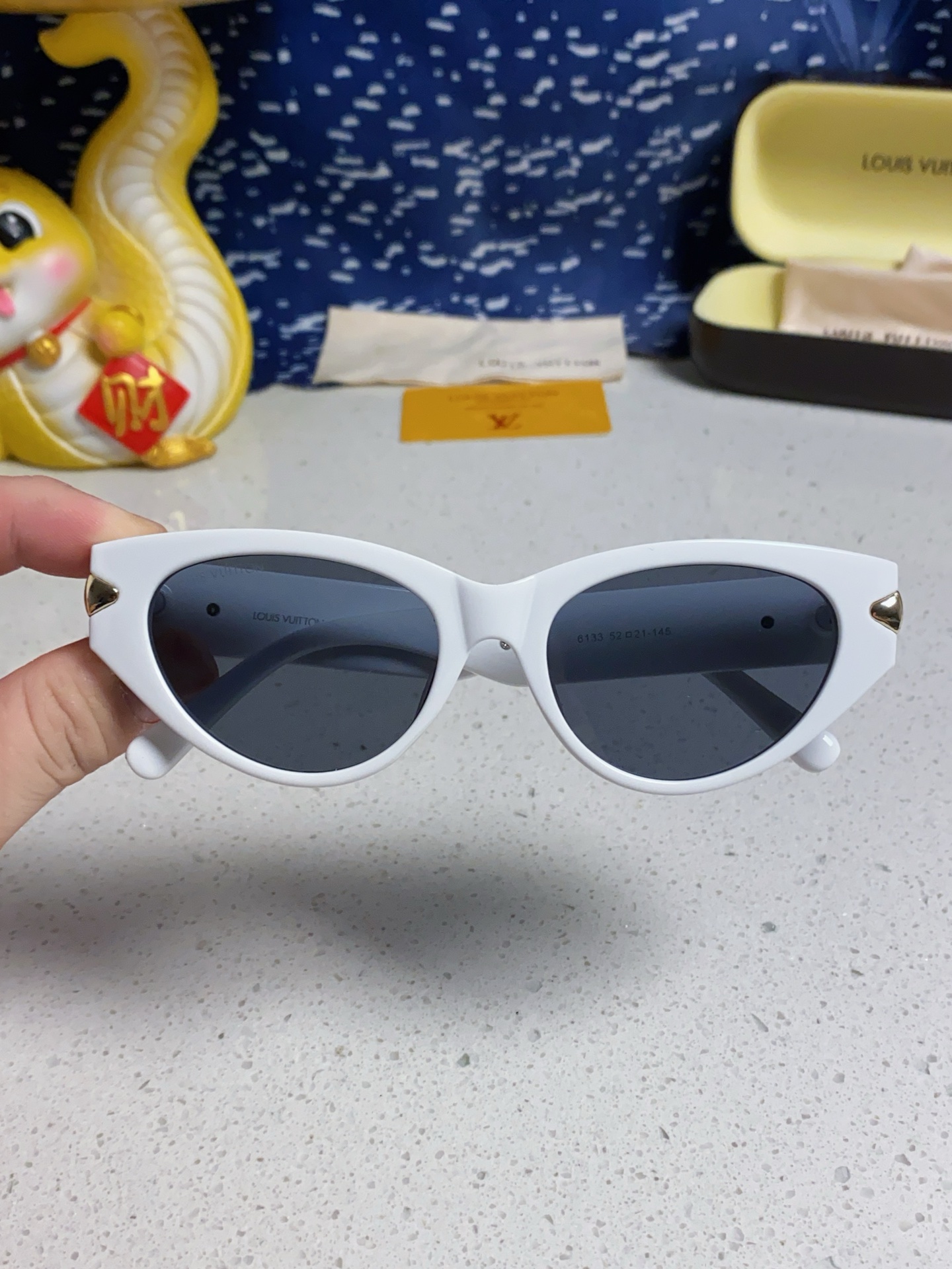  LV路易威登新款猫眼墨镜🕶️高级电镀镜腿，男 女款遮阳镜