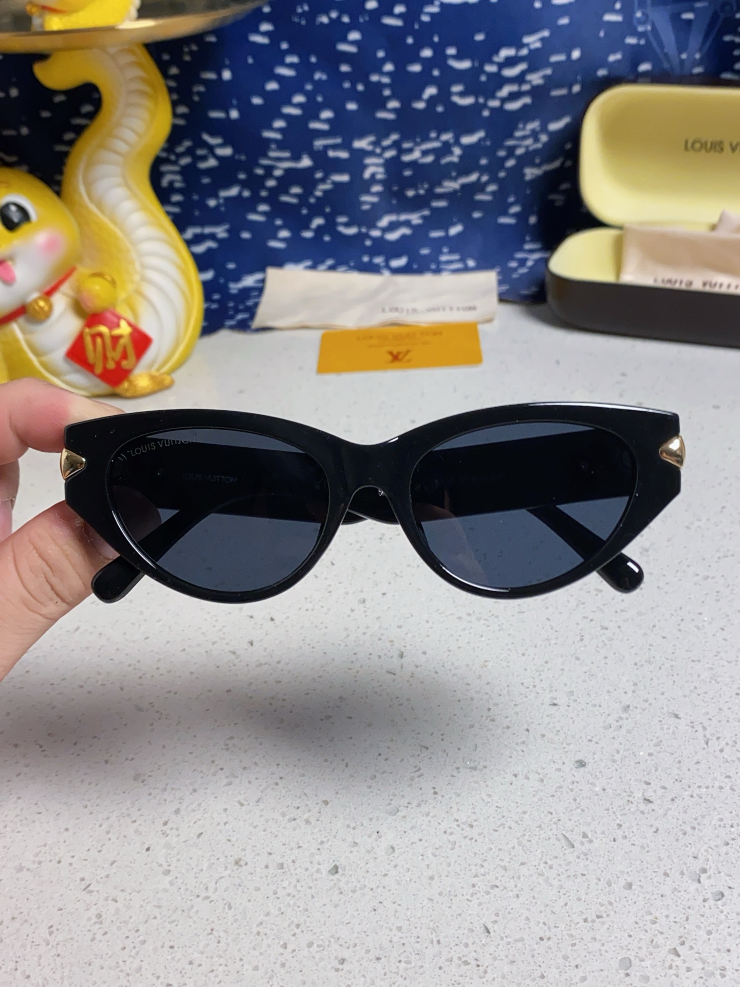  LV路易威登新款猫眼墨镜🕶️高级电镀镜腿，男 女款遮阳镜