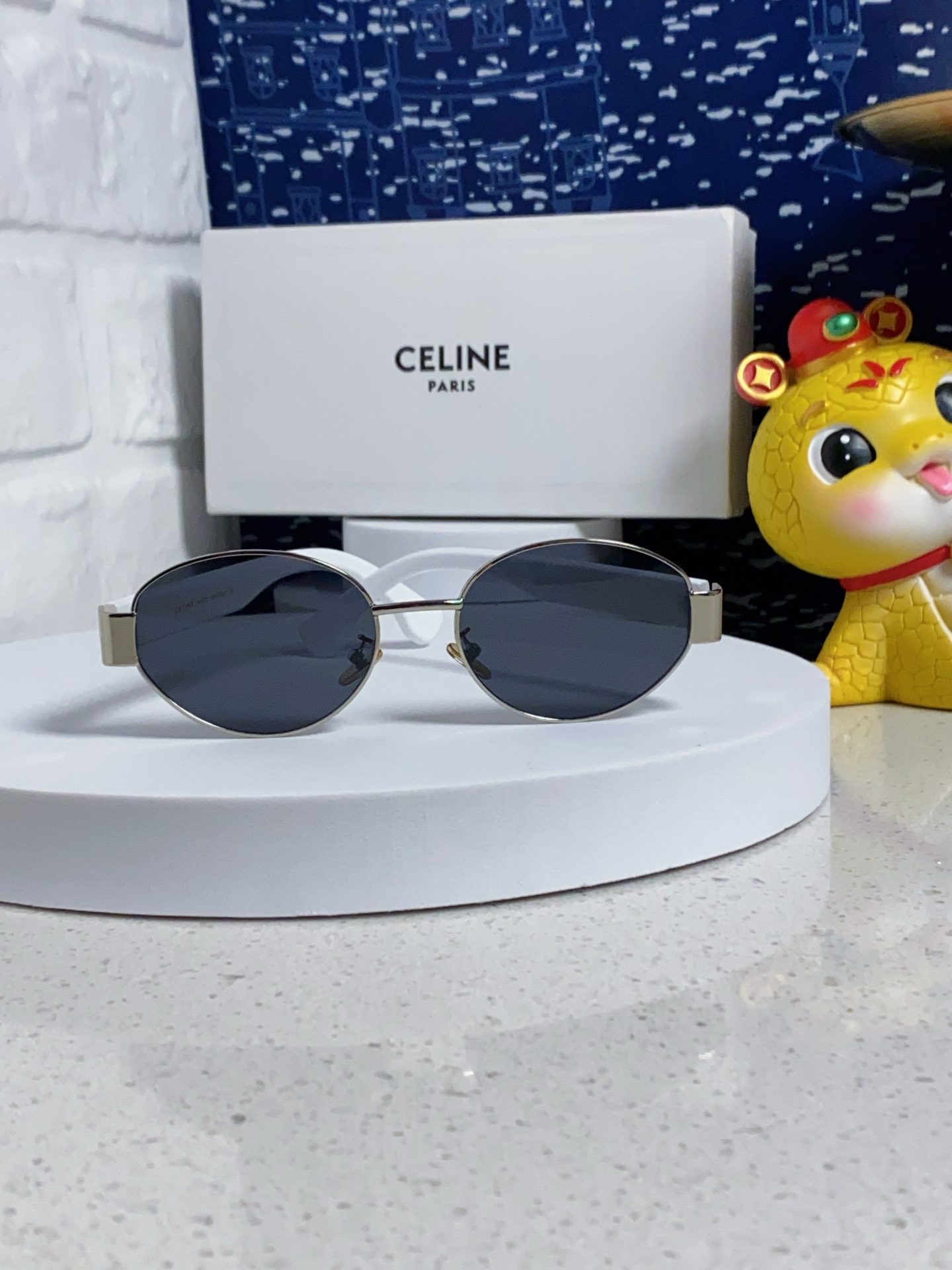  celine赛林 2025新款网红椭圆形凯旋门ins风复古时尚太阳眼镜男墨镜男女通用 