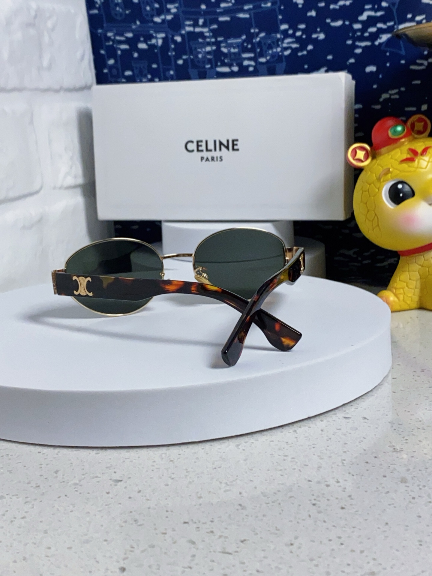  celine赛林 2025新款网红椭圆形凯旋门ins风复古时尚太阳眼镜男墨镜男女通用 