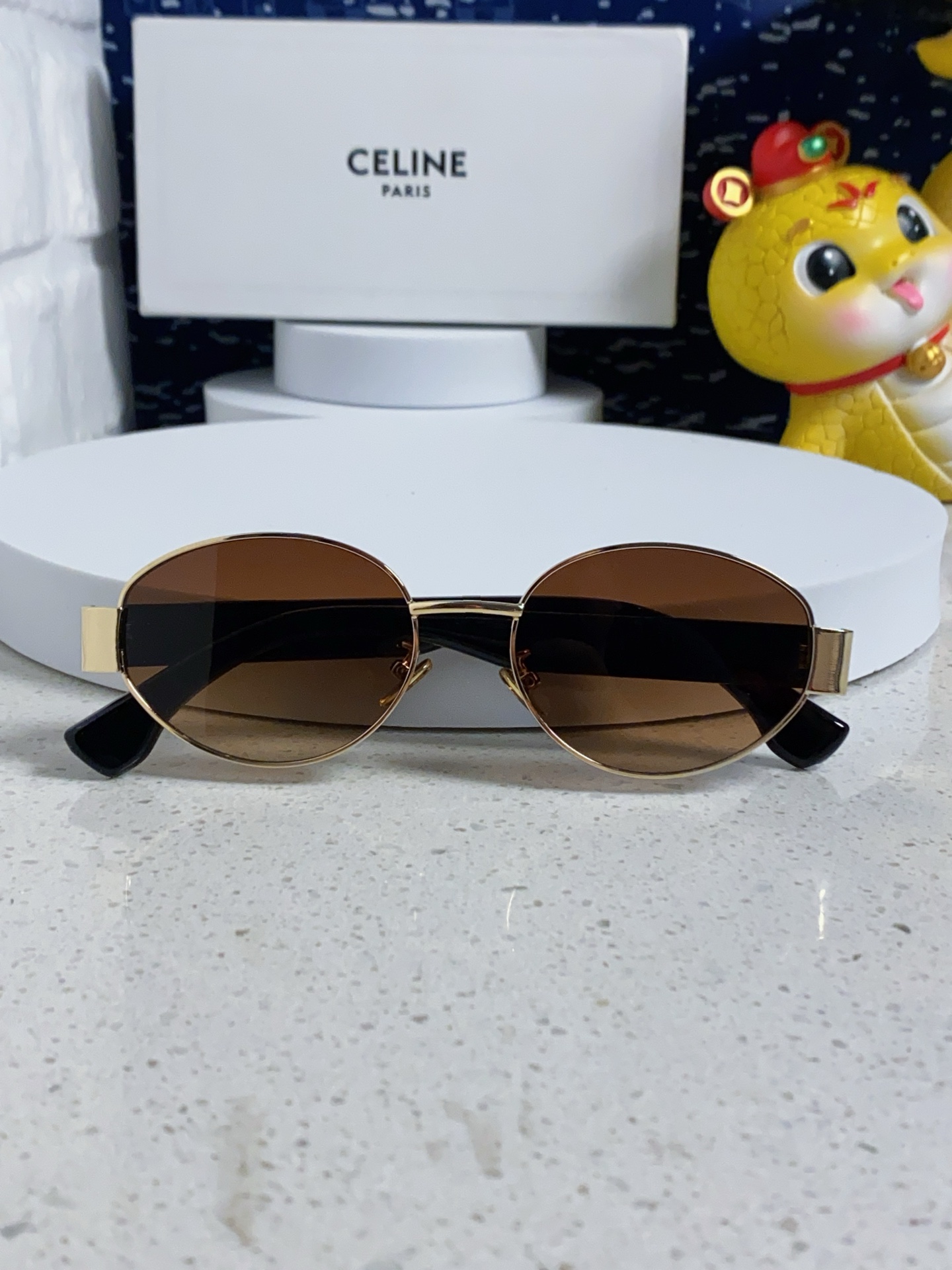 celine赛林 2025新款网红椭圆形凯旋门ins风复古时尚太阳眼镜男墨镜男女通用 