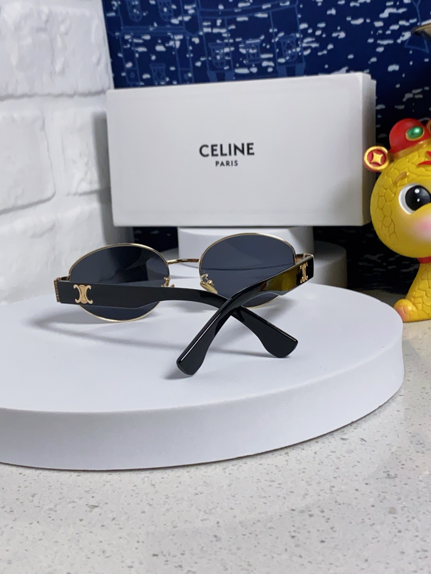  celine赛林 2025新款网红椭圆形凯旋门ins风复古时尚太阳眼镜男墨镜男女通用 