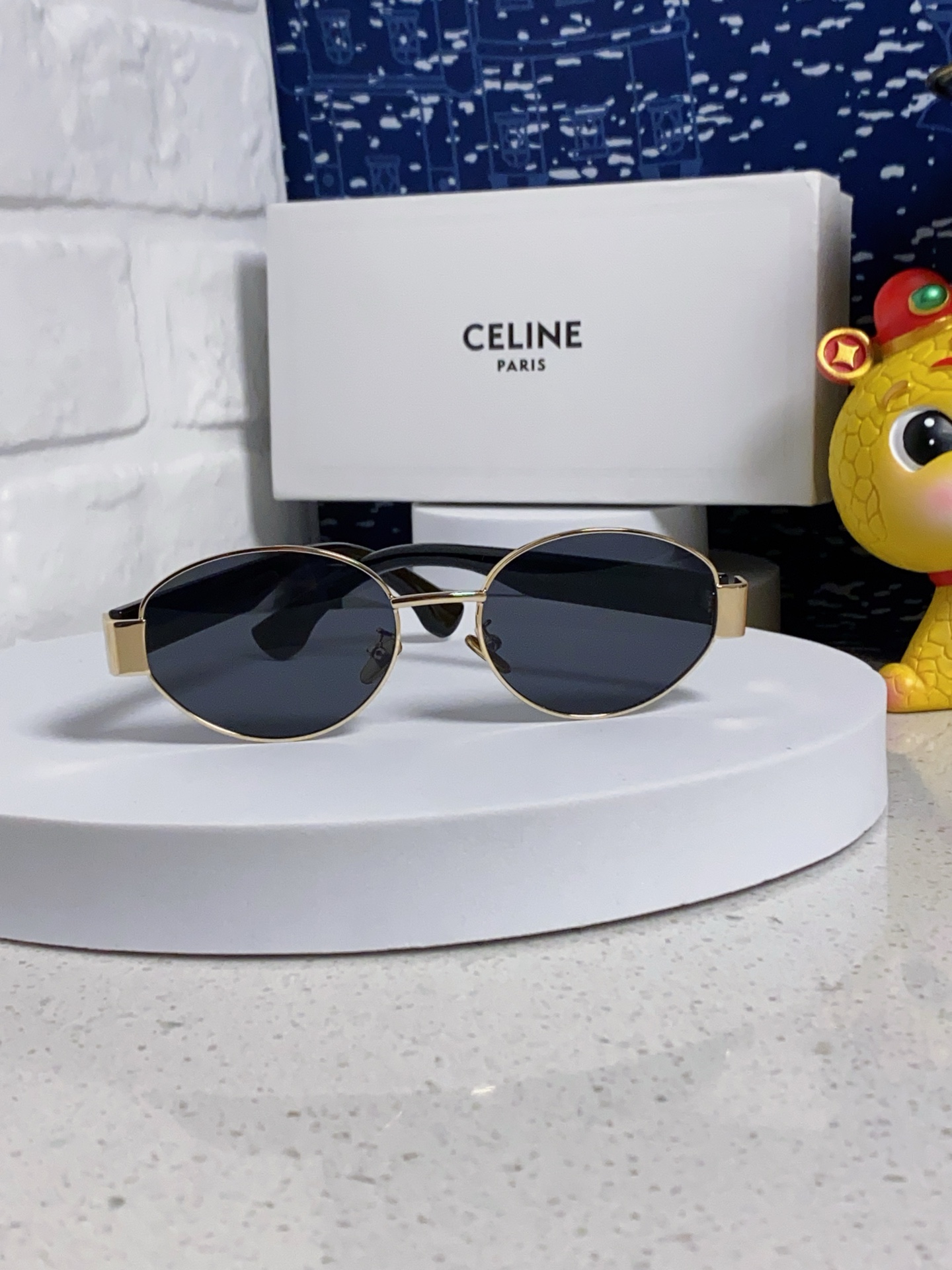  celine赛林 2025新款网红椭圆形凯旋门ins风复古时尚太阳眼镜男墨镜男女通用 