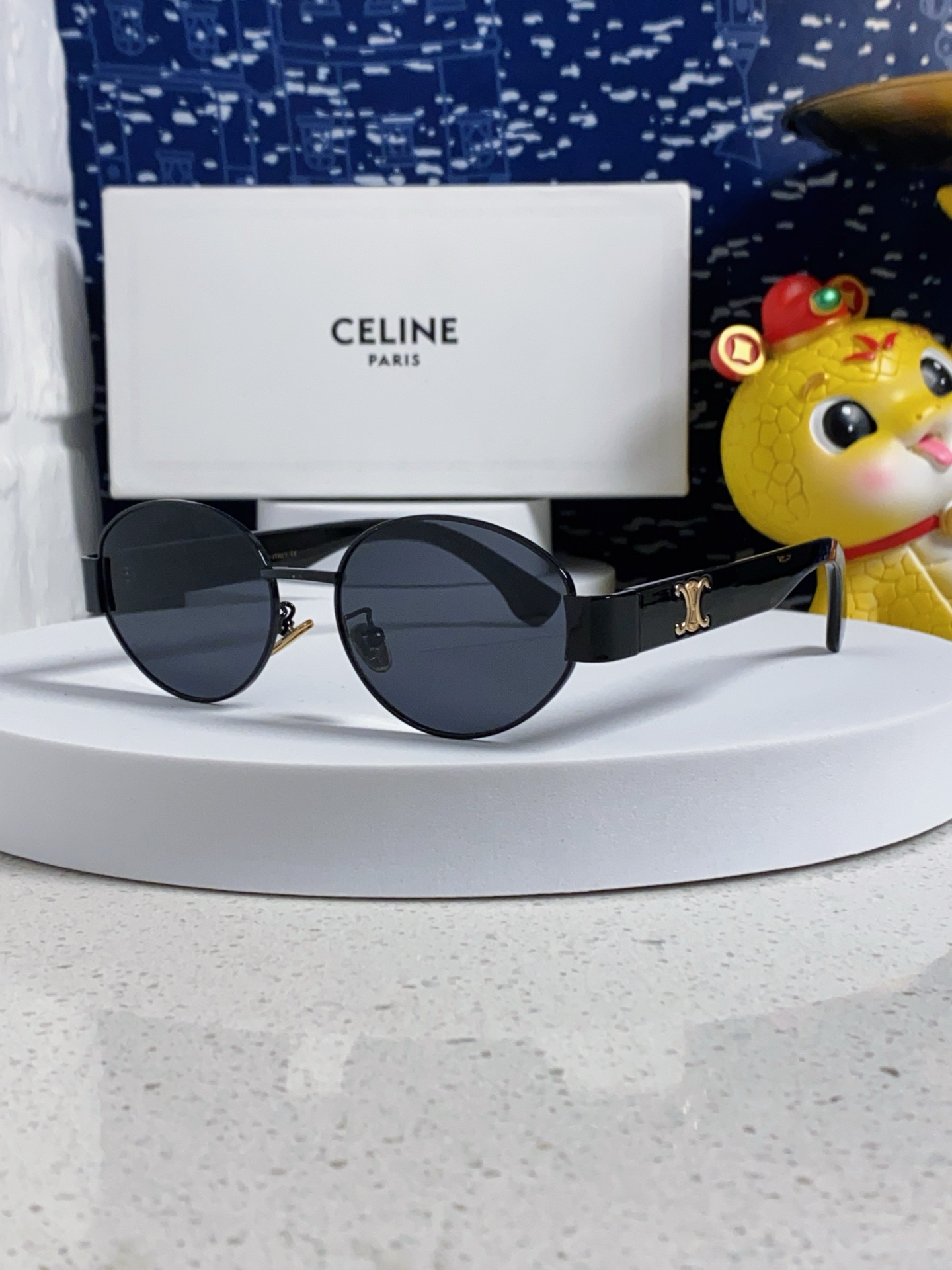  celine赛林 2025新款网红椭圆形凯旋门ins风复古时尚太阳眼镜男墨镜男女通用 