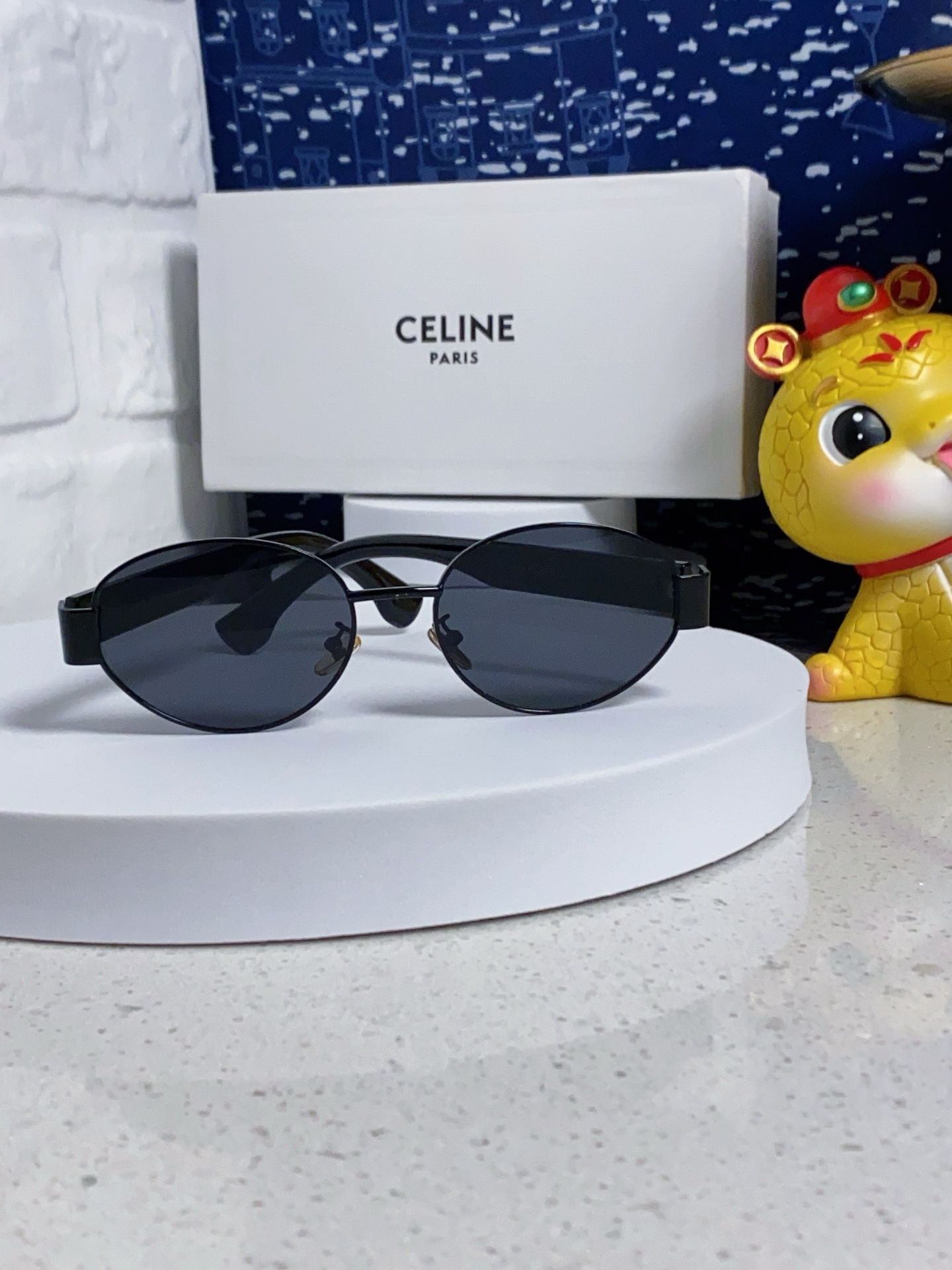  celine赛林 2025新款网红椭圆形凯旋门ins风复古时尚太阳眼镜男墨镜男女通用 