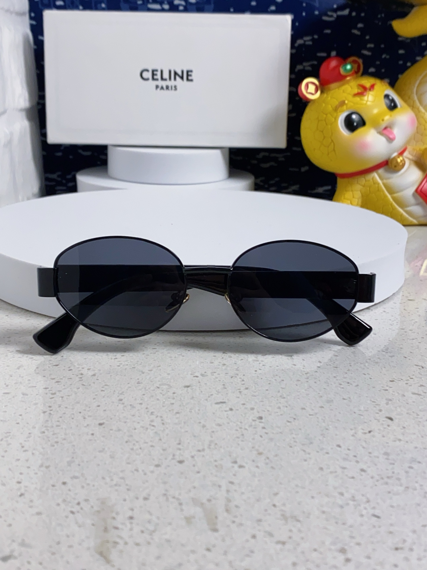  celine赛林 2025新款网红椭圆形凯旋门ins风复古时尚太阳眼镜男墨镜男女通用 