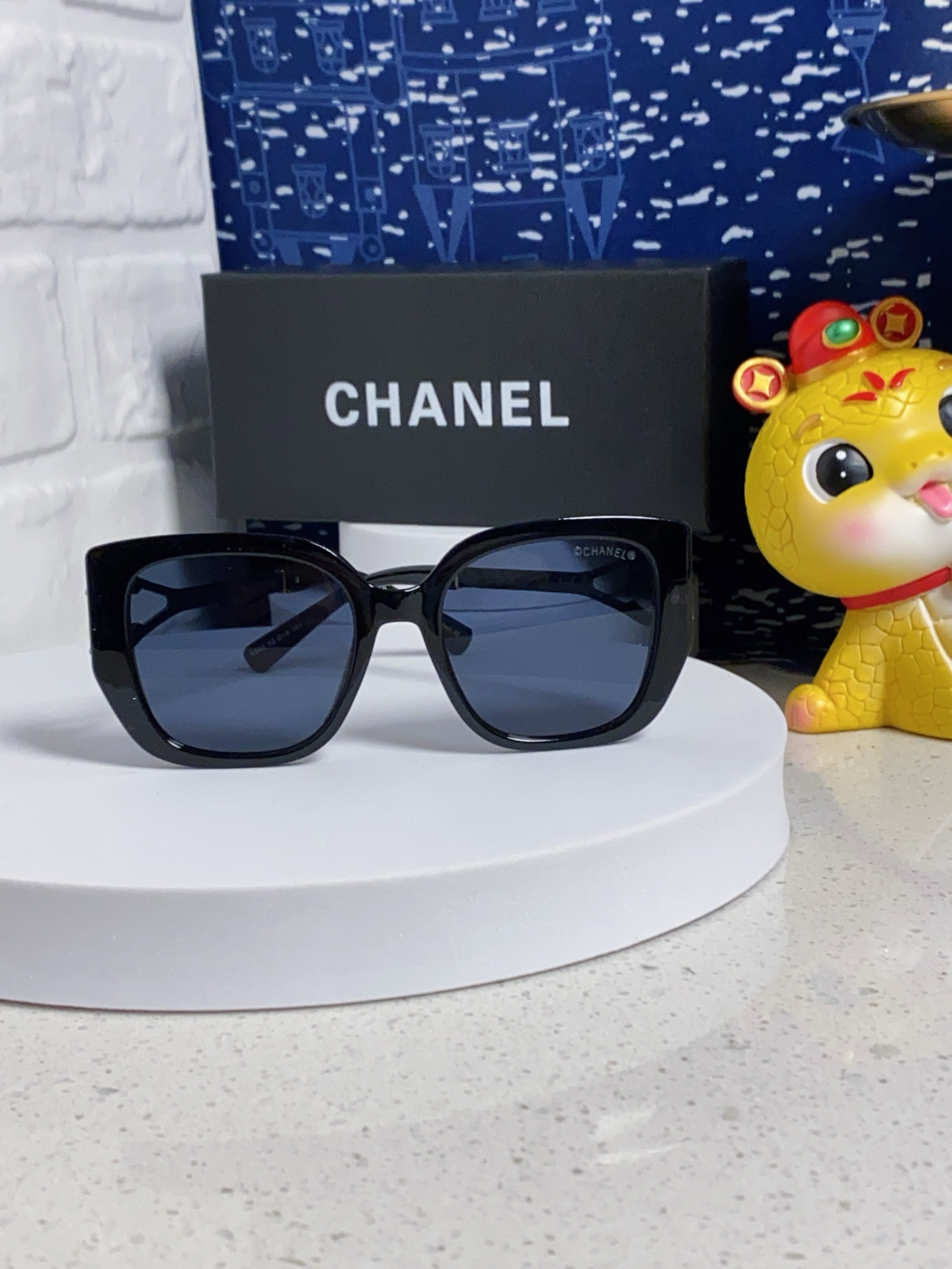  Chanel香奈儿 2024新款时尚太阳眼镜女士防紫外线墨镜复古个性网红大框显瘦眼镜 