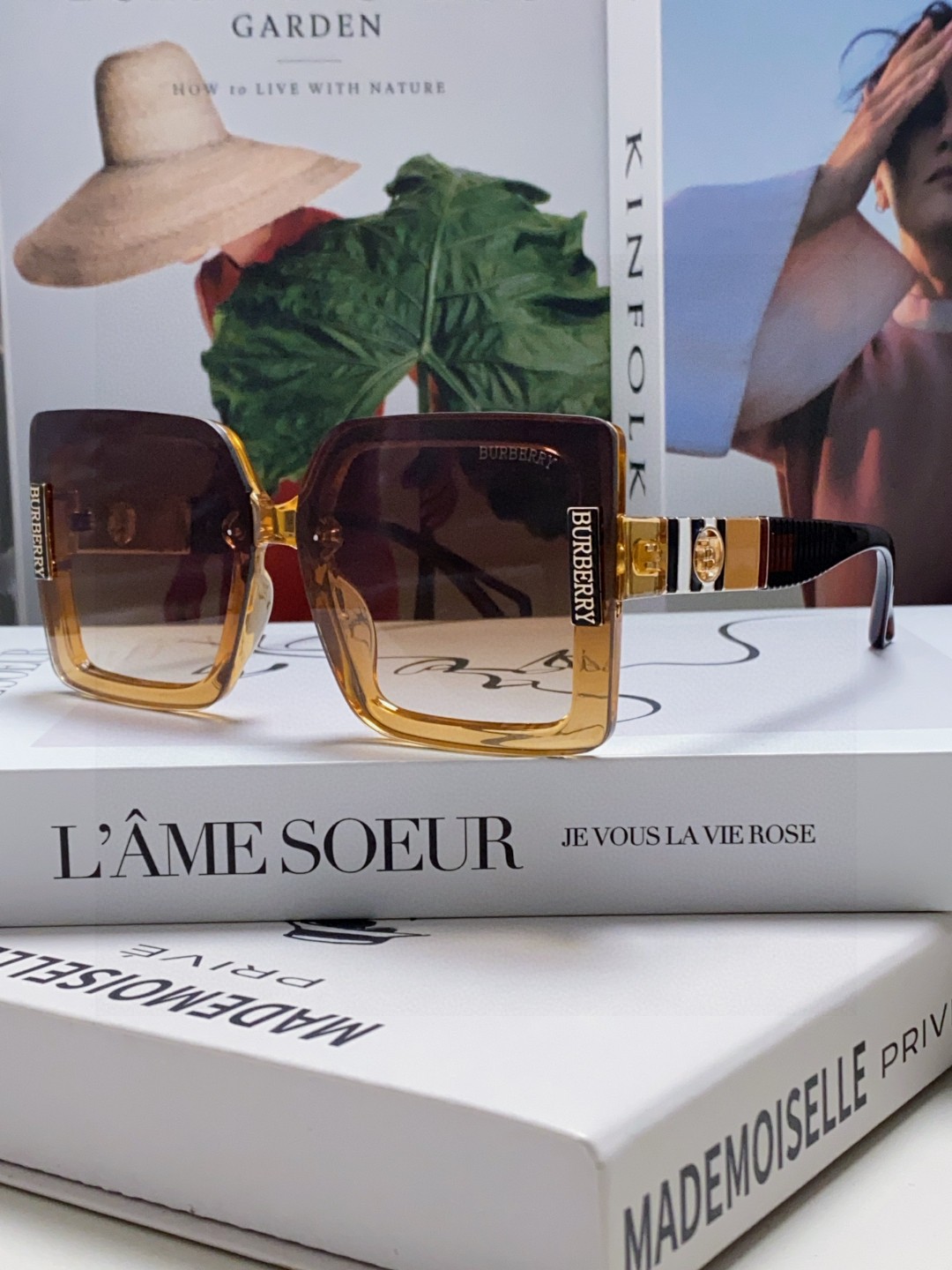  Burberry巴宝莉 2025新款潮墨镜女韩版潮防紫外线眼镜网红开车大脸显瘦高级感ins 时尚范