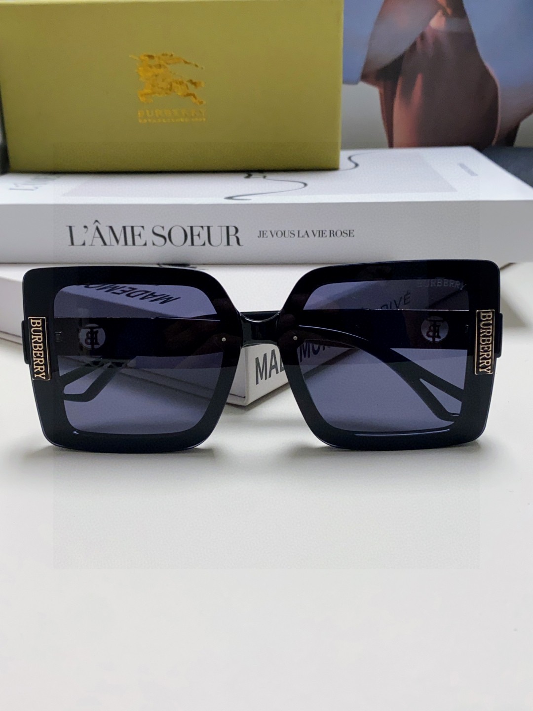  Burberry巴宝莉 2025新款潮墨镜女韩版潮防紫外线眼镜网红开车大脸显瘦高级感ins 时尚范