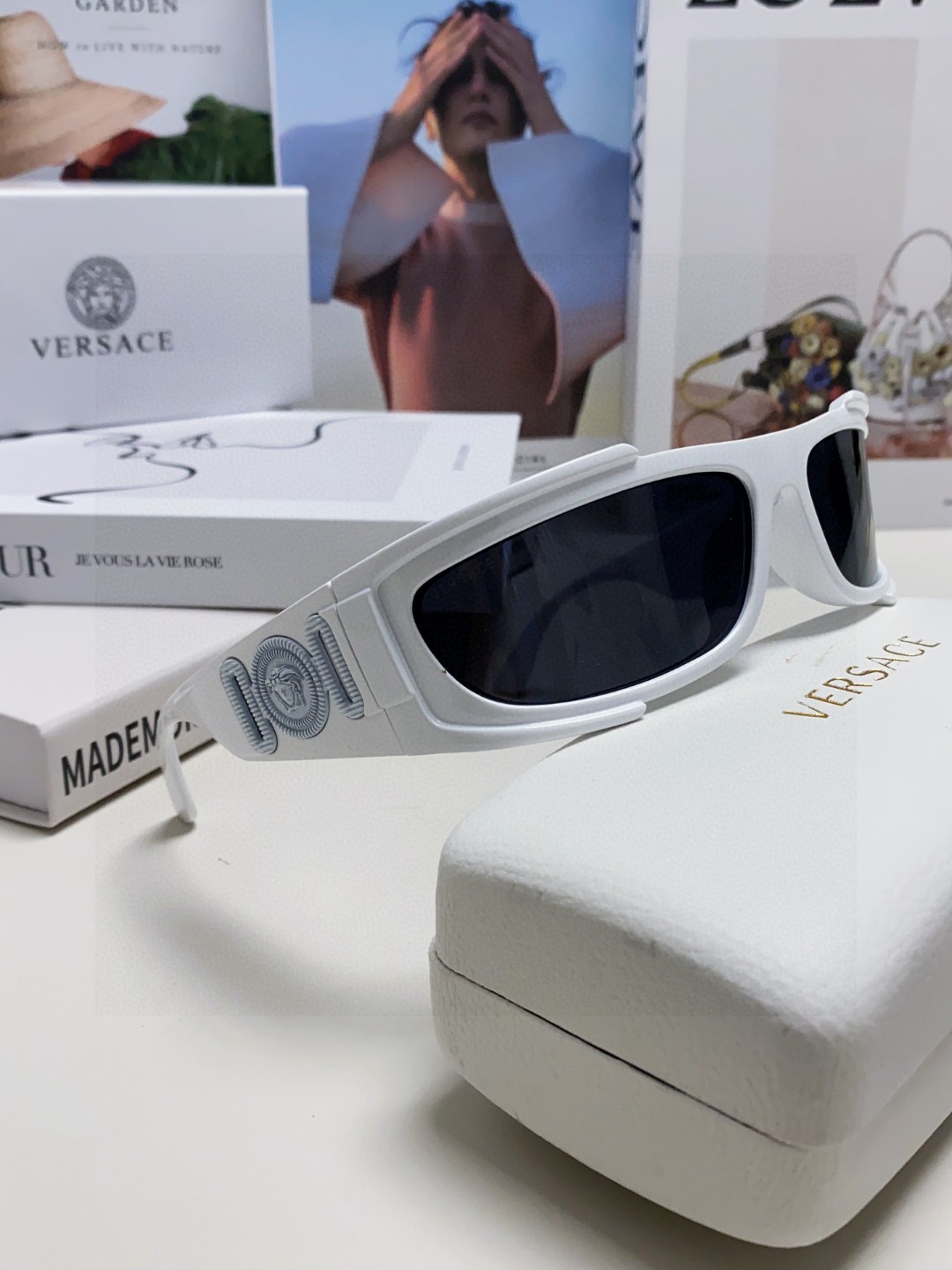  范思哲（Versace）欧美专柜流行时尚男士飞行员式 全框墨镜 