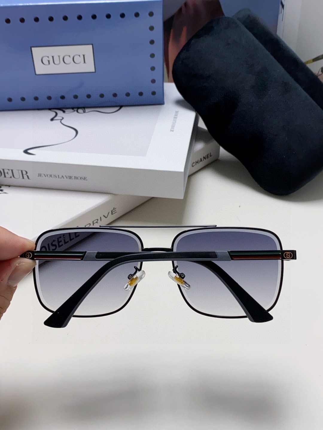  Gucci古奇 2025新款男女同款太阳镜 时尚潮流驾驶墨镜 户外出行休闲眼镜男士墨镜