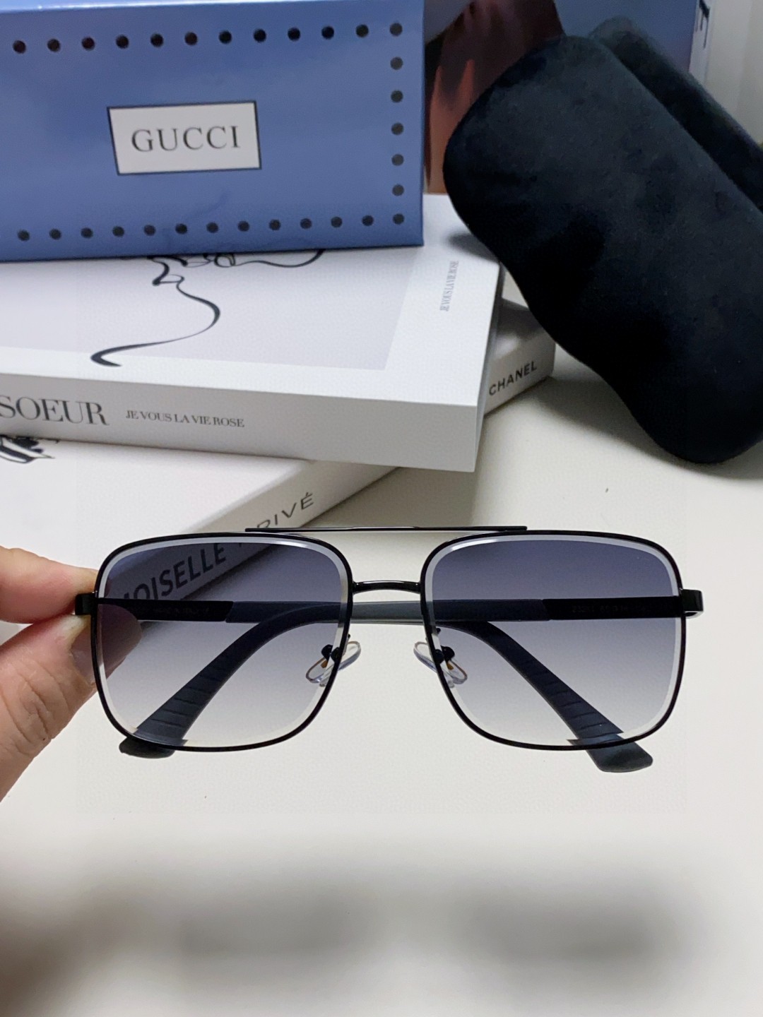  Gucci古奇 2025新款男女同款太阳镜 时尚潮流驾驶墨镜 户外出行休闲眼镜男士墨镜
