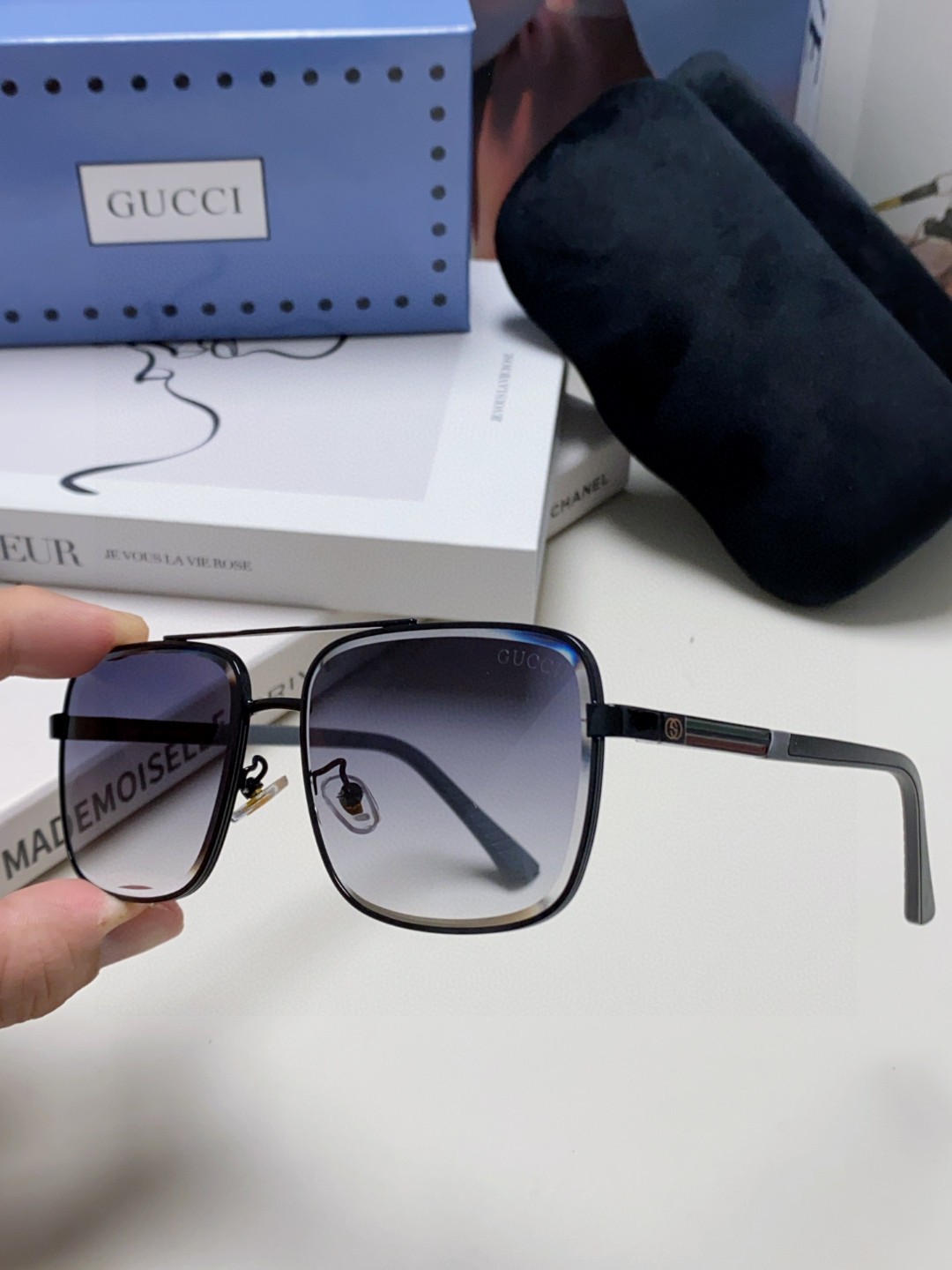  Gucci古奇 2025新款男女同款太阳镜 时尚潮流驾驶墨镜 户外出行休闲眼镜男士墨镜