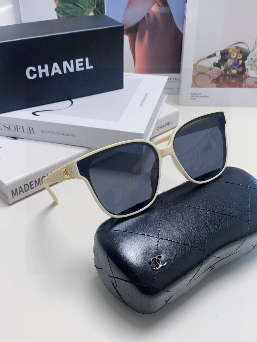  CHANEL香奈儿 2025新款小红书香同款太阳镜 字母镜腿大方框防紫外线墨镜