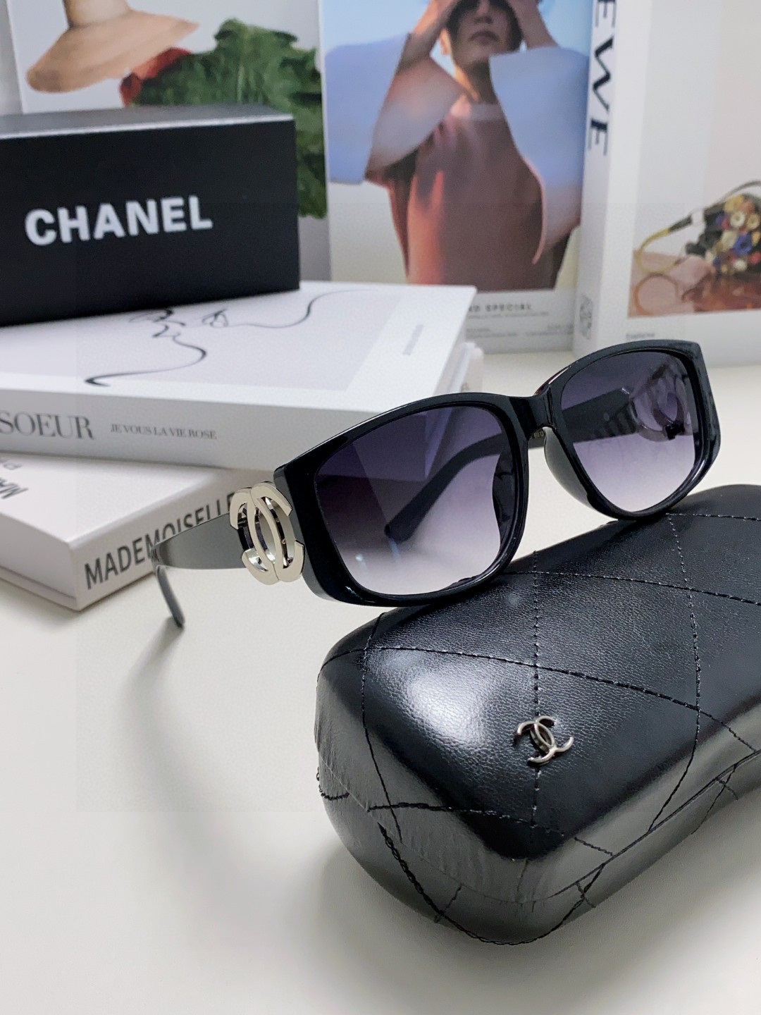  CHANEL香奈儿 双C大logoY2K中古墨镜VINTAGE太阳眼镜  时尚优雅黑框金属墨镜男女wo