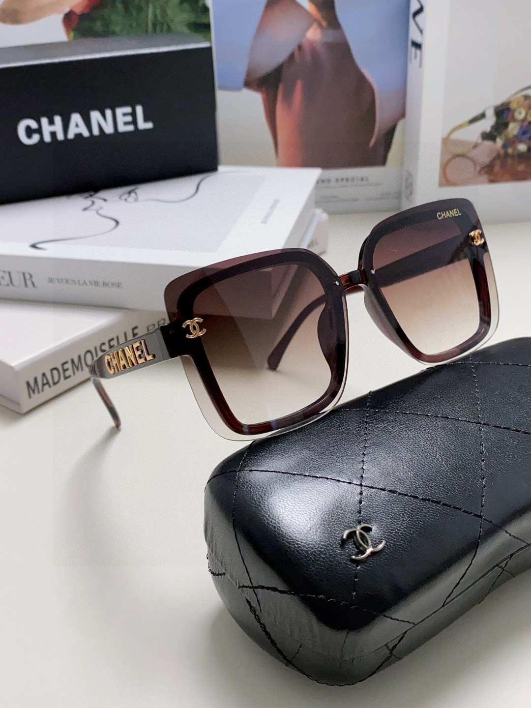  Chanel香奈儿网红爆款太阳镜🕶️，遮阳修饰脸型神器