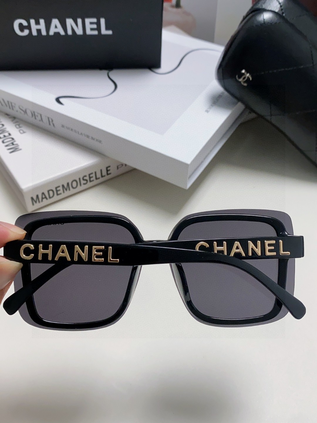  Chanel香奈儿网红爆款太阳镜🕶️，遮阳修饰脸型神器