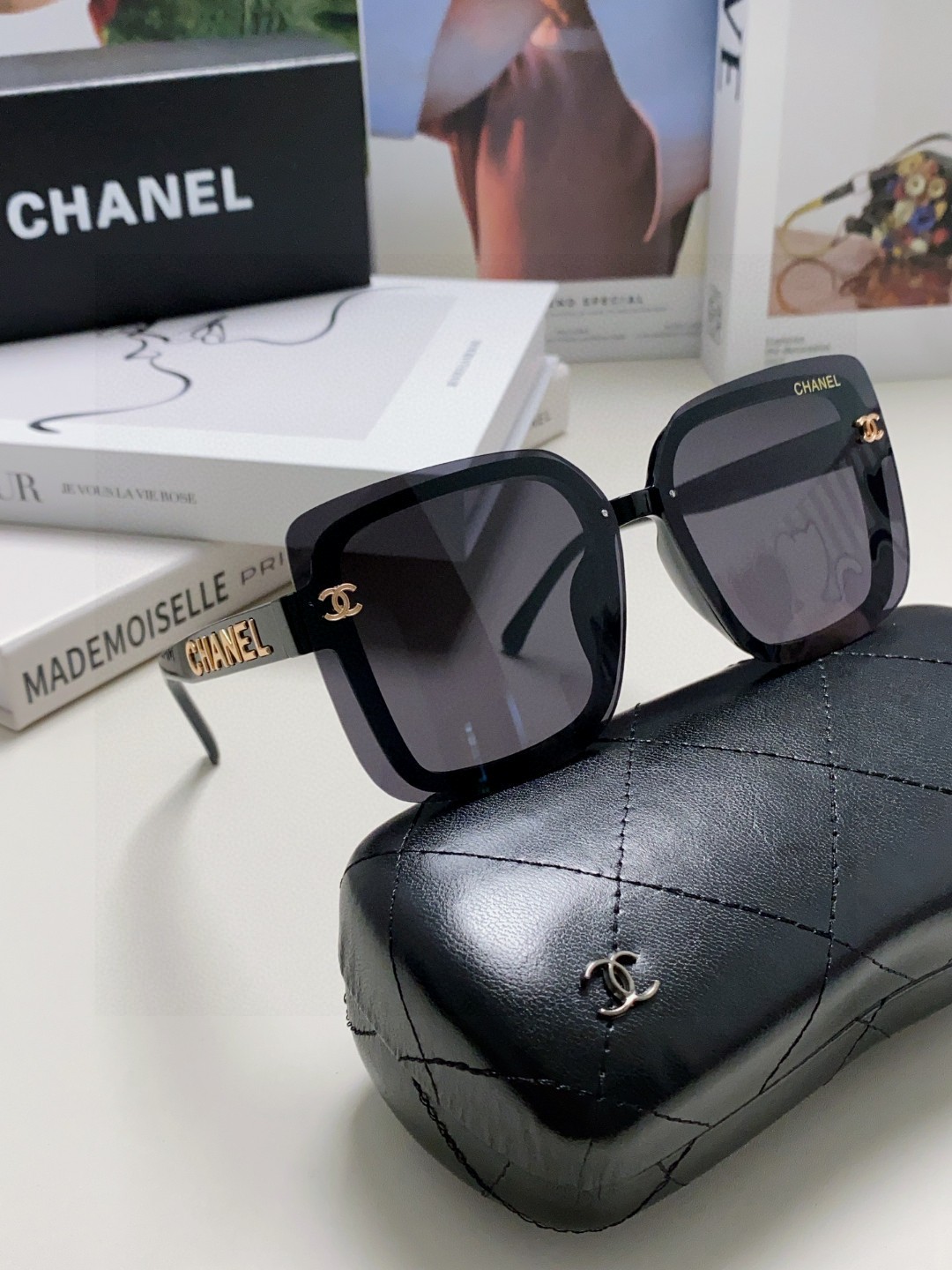  Chanel香奈儿网红爆款太阳镜🕶️，遮阳修饰脸型神器
