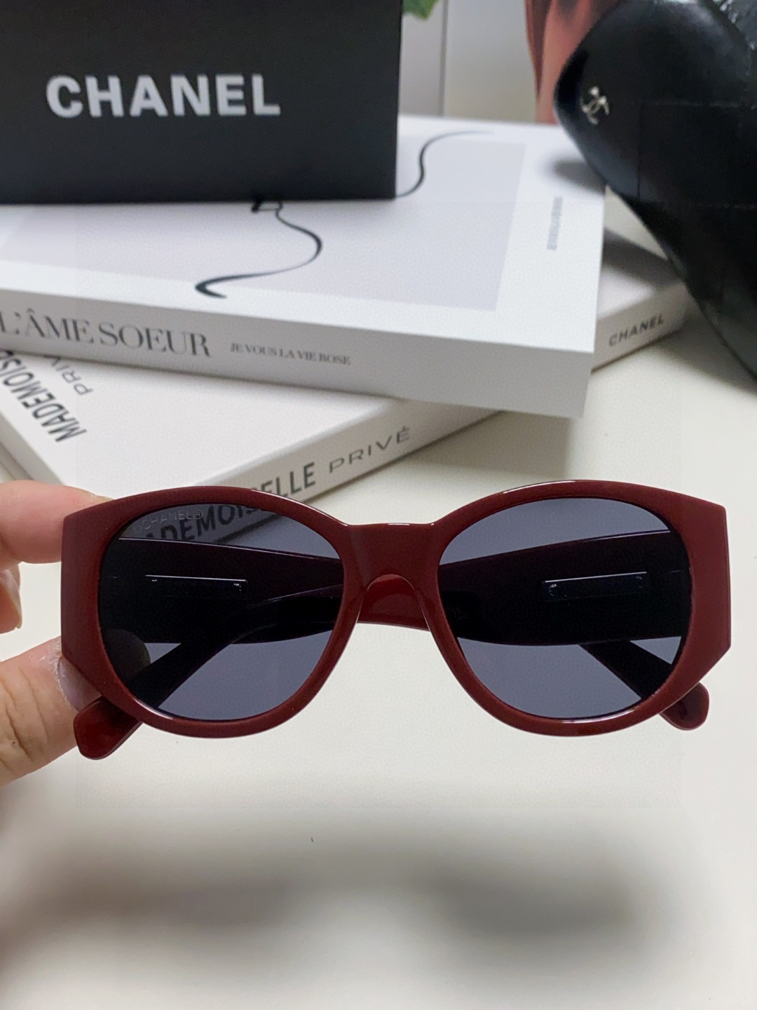  Chanel香奈儿 25新品墨镜女方圆脸太阳眼镜偏光猫眼镜框  宽腿 网红爆款 女士墨镜