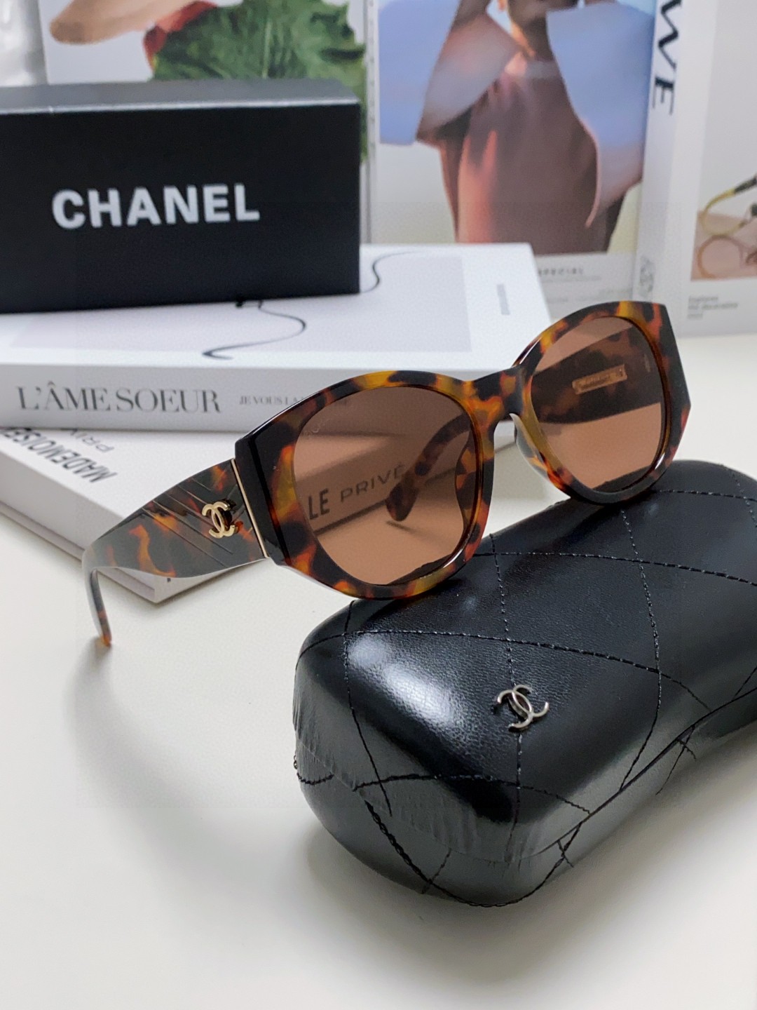  Chanel香奈儿 25新品墨镜女方圆脸太阳眼镜偏光猫眼镜框  宽腿 网红爆款 女士墨镜