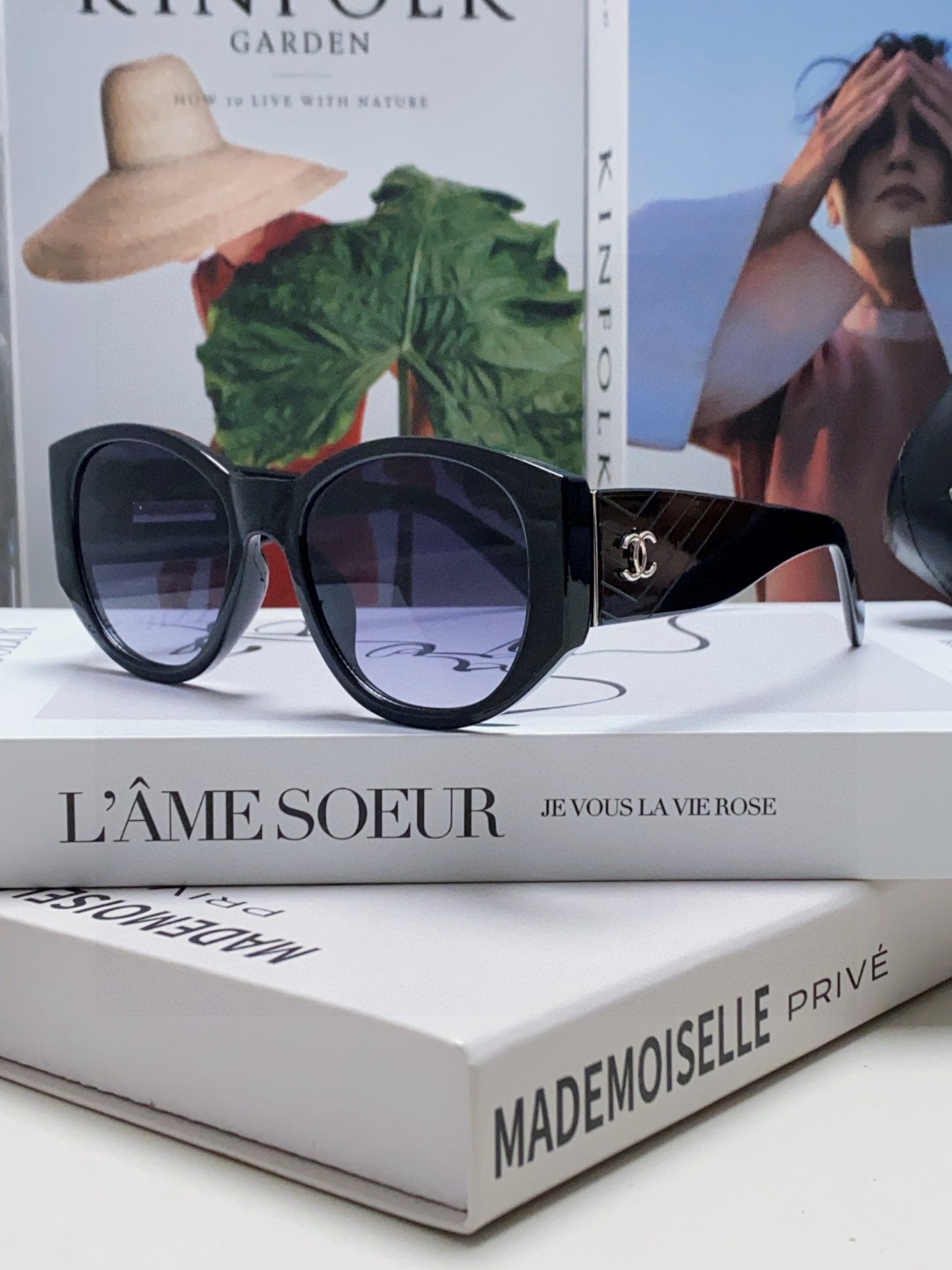  Chanel香奈儿 25新品墨镜女方圆脸太阳眼镜偏光猫眼镜框  宽腿 网红爆款 女士墨镜