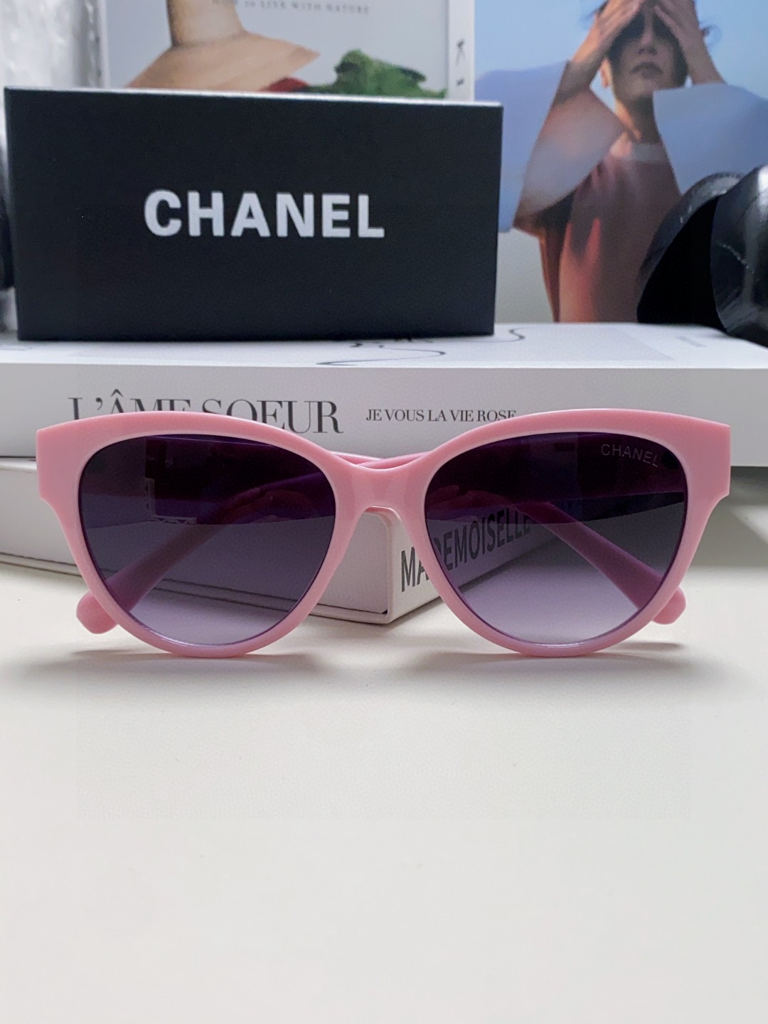  Chanel香奈儿 新款 猫眼复古太阳镜女夏防晒珍珠山茶花爱心大框墨镜 防紫外线强光高级感 女士爆款