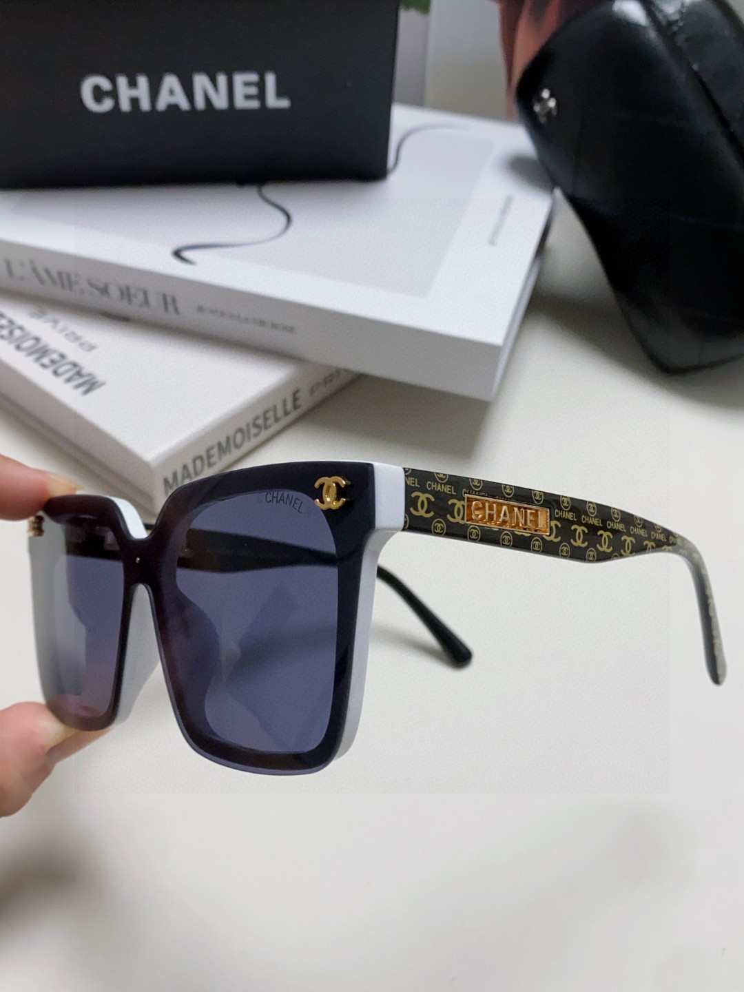  Chanel香奈儿 太阳镜🕶️圆脸宝看过来，超遮肉肉脸，显脸小川小香风25新款大方框墨镜百搭显瘦，巨显