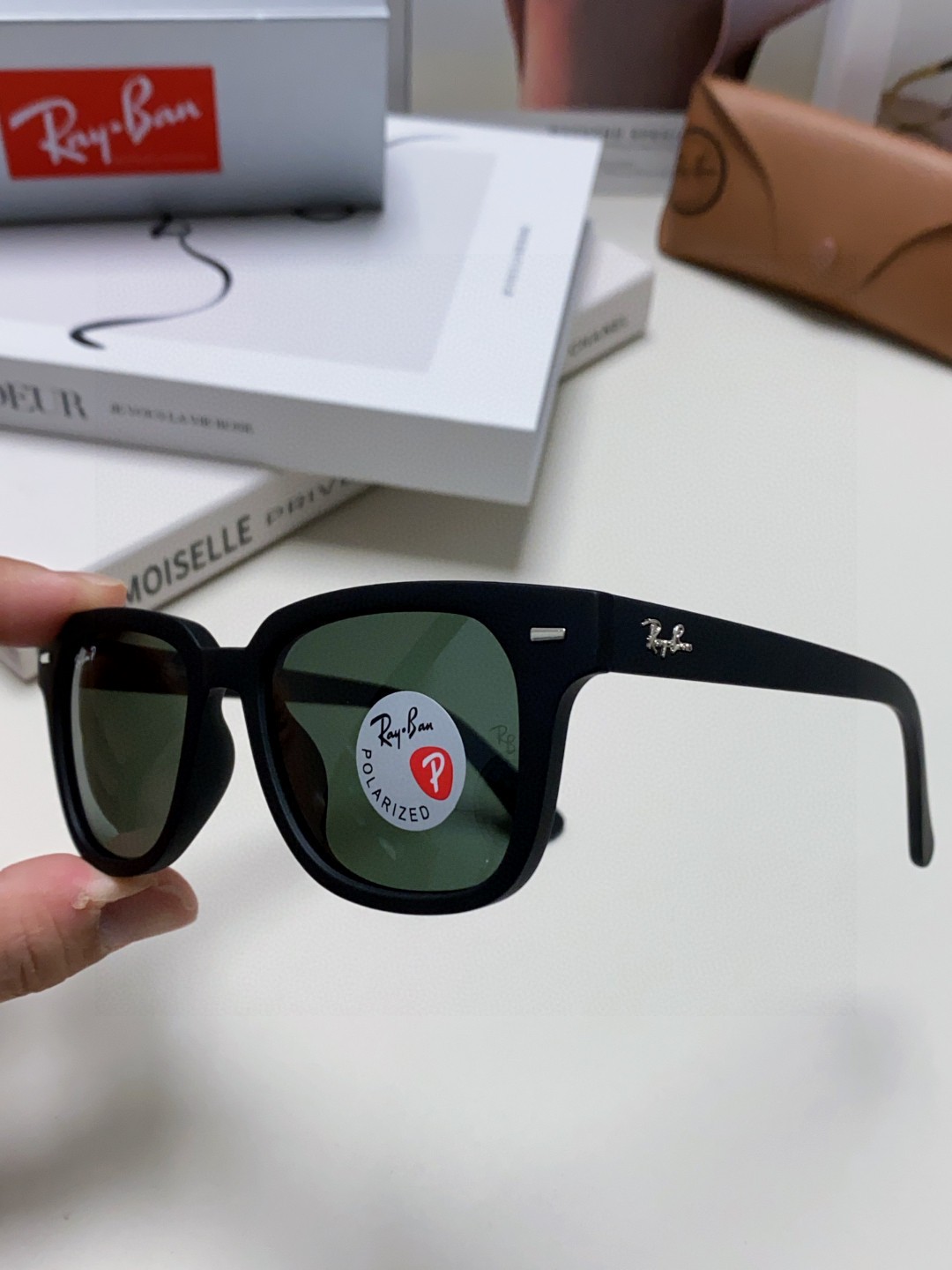  雷朋/RAY BAN太阳镜 2025新款潮流开车出游方形遮阳墨镜 时尚偏光镜片 男女通用 RB5377
