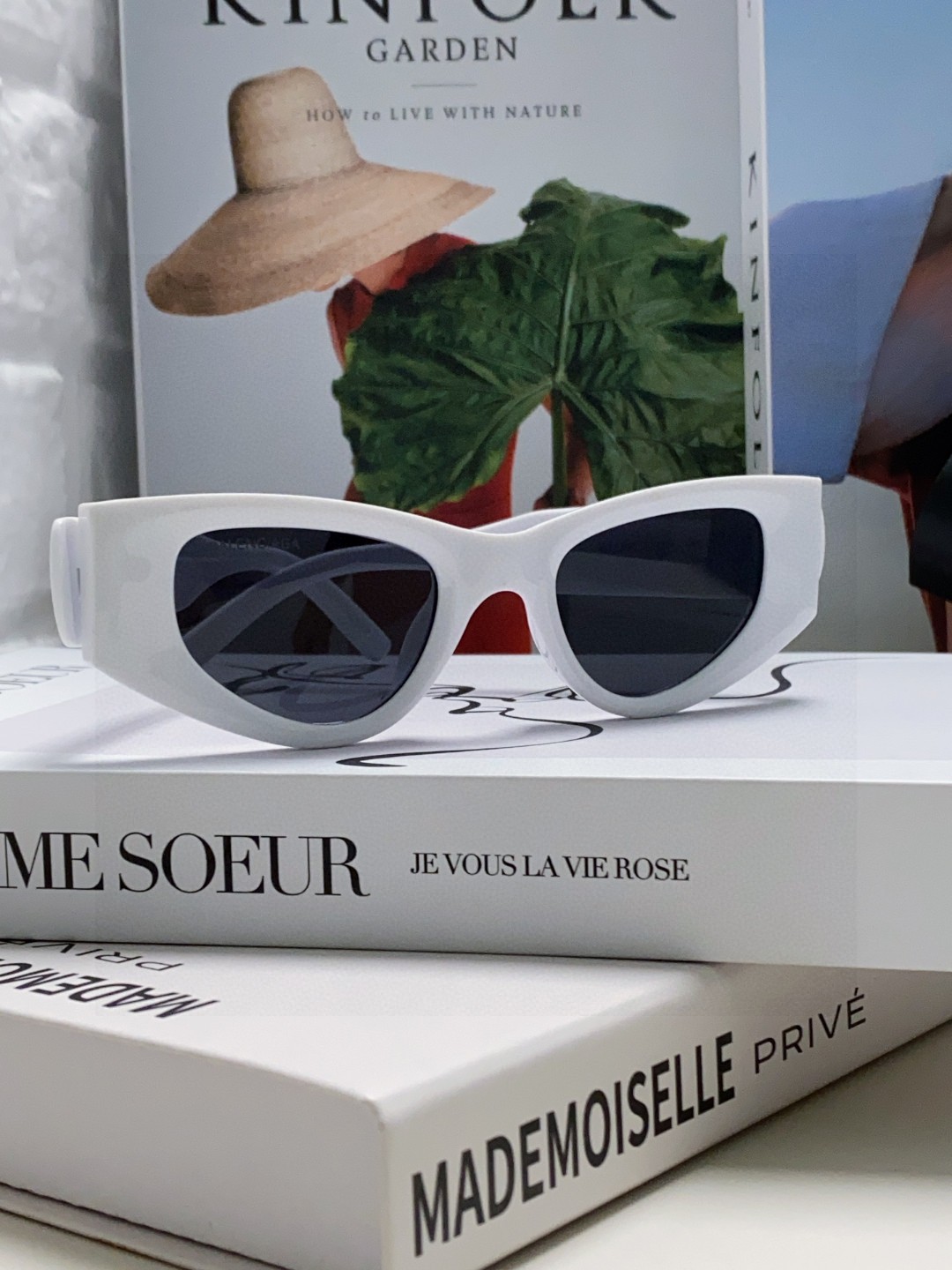  Balenciaga巴黎世家 2025新款猫眼墨镜个性遮阳男女偏光小红书网红街拍防紫外线太阳镜 