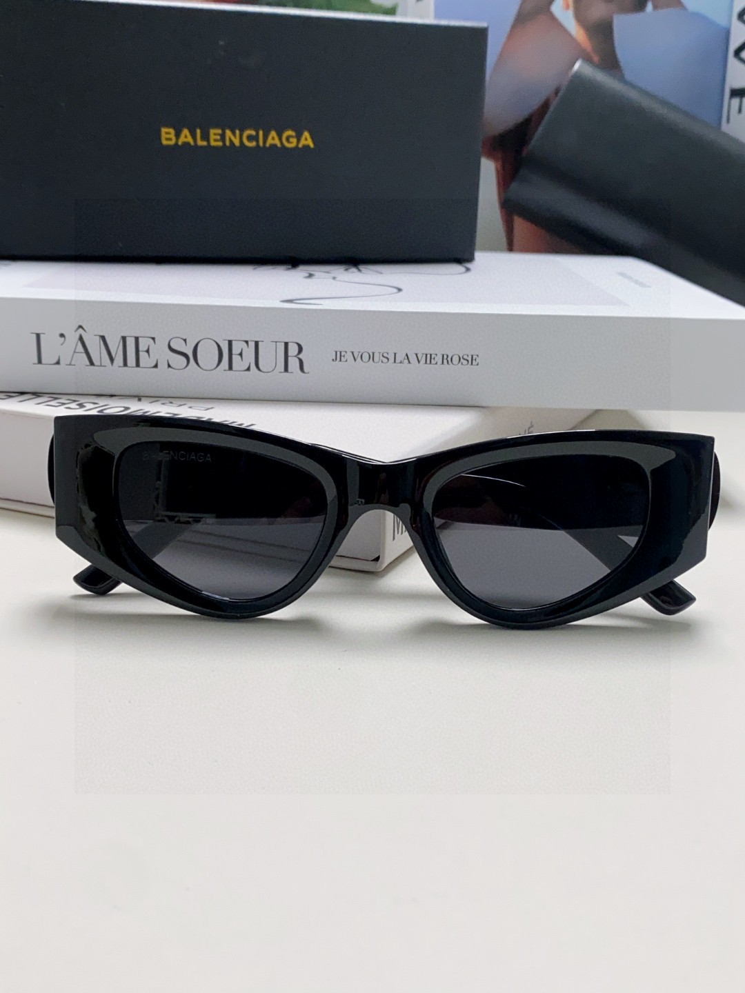  Balenciaga巴黎世家 2025新款猫眼墨镜个性遮阳男女偏光小红书网红街拍防紫外线太阳镜 