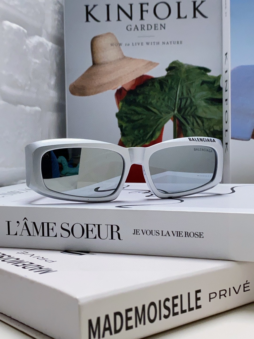  BALENCIAGA 巴黎世家 新款太阳 春夏最新太阳镜  百搭时尚 品质高超 方形