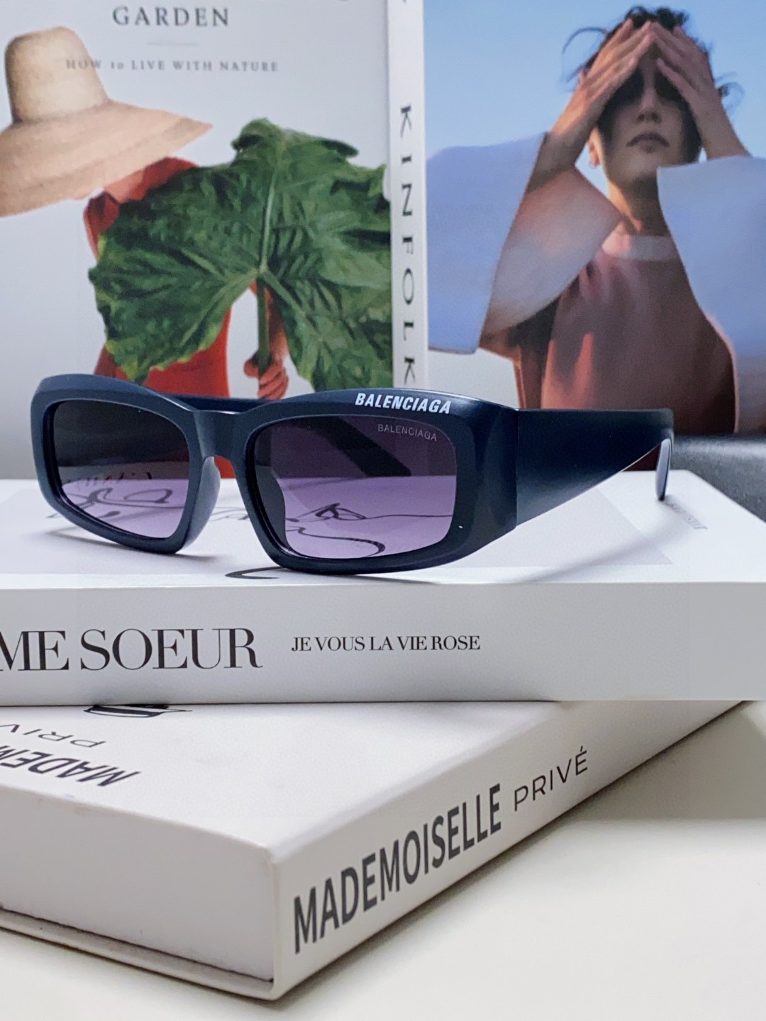  BALENCIAGA 巴黎世家 新款太阳 春夏最新太阳镜  百搭时尚 品质高超 方形