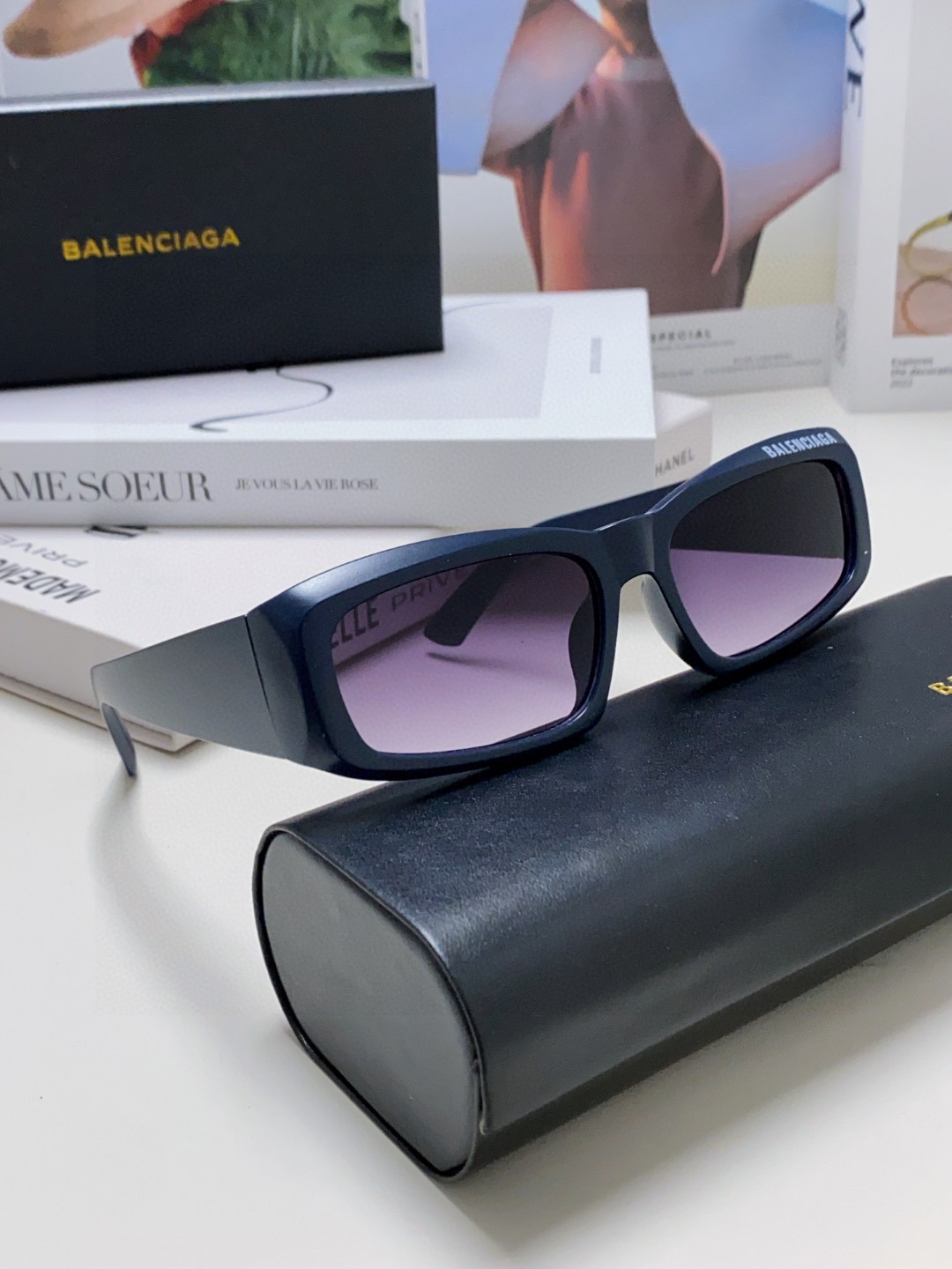  BALENCIAGA 巴黎世家 新款太阳 春夏最新太阳镜  百搭时尚 品质高超 方形
