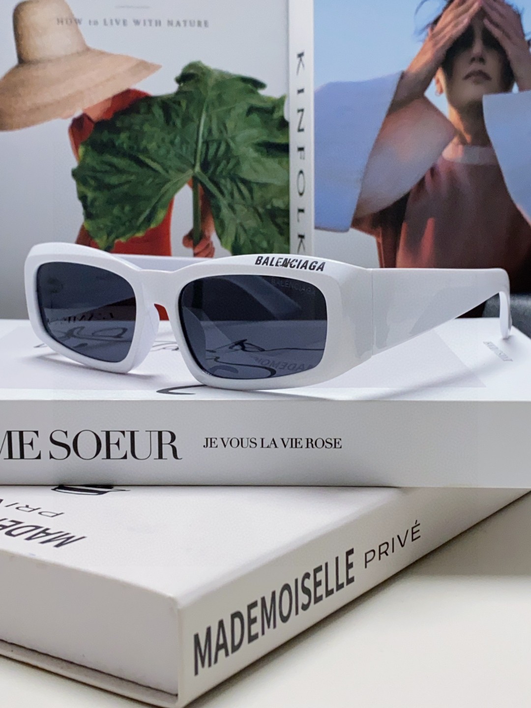  BALENCIAGA 巴黎世家 新款太阳 春夏最新太阳镜  百搭时尚 品质高超 方形
