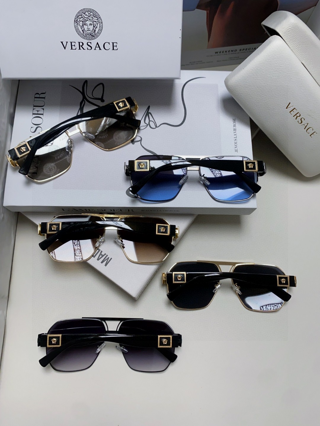   versace 范思哲 方形太阳眼镜 简练金属风 金色美杜莎头像立体有质感 
