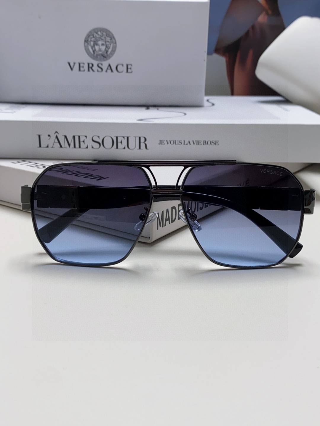   versace 范思哲 方形太阳眼镜 简练金属风 金色美杜莎头像立体有质感 