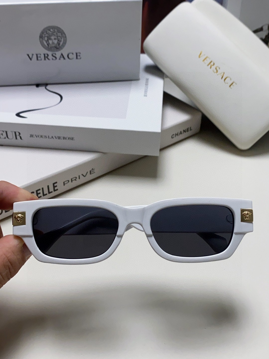  VERSACE/范思哲 2025新款 Classic ToP太阳镜 长方形色彩搭配街潮眼镜 男女通用 