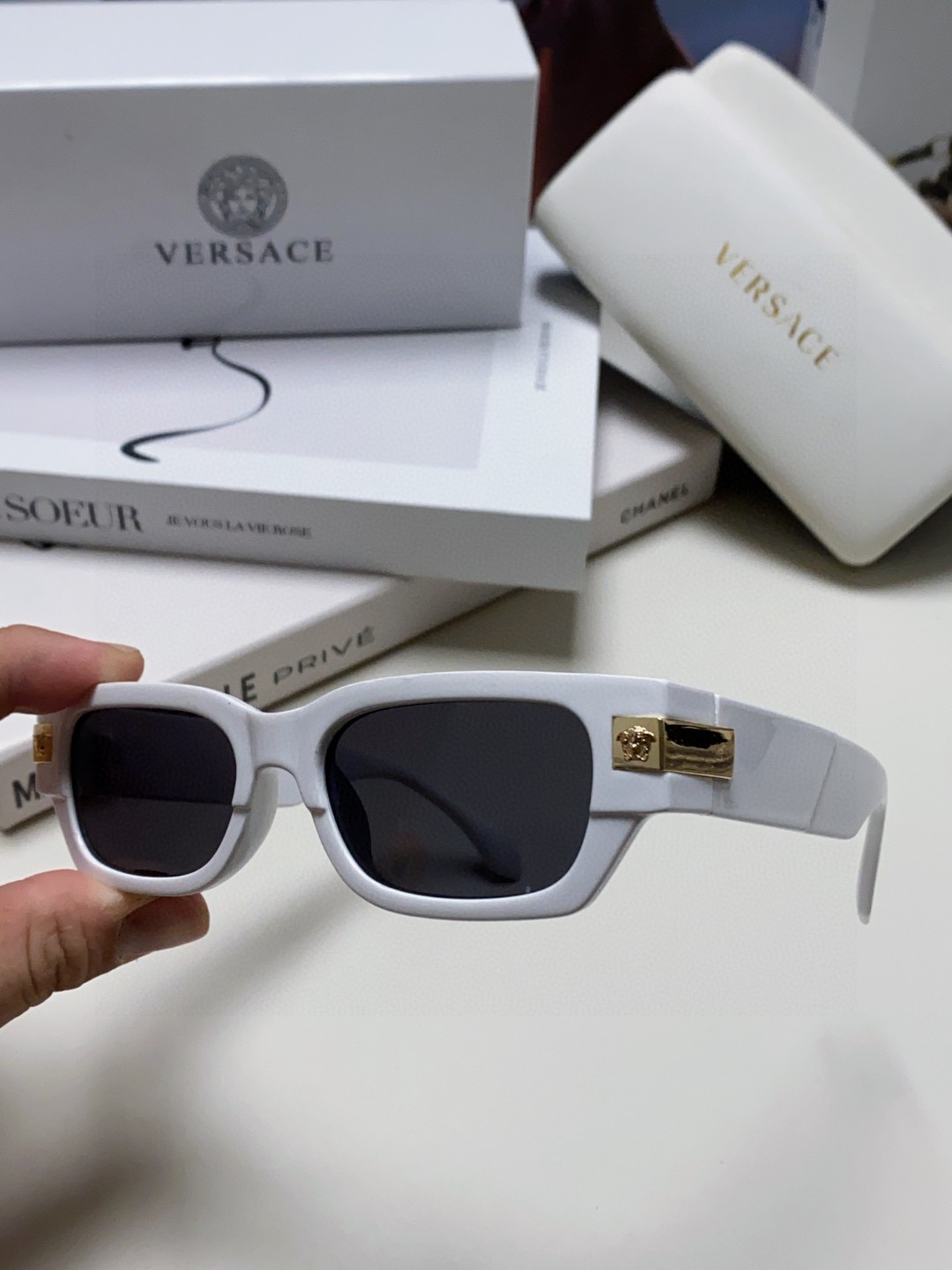  VERSACE/范思哲 2025新款 Classic ToP太阳镜 长方形色彩搭配街潮眼镜 男女通用 