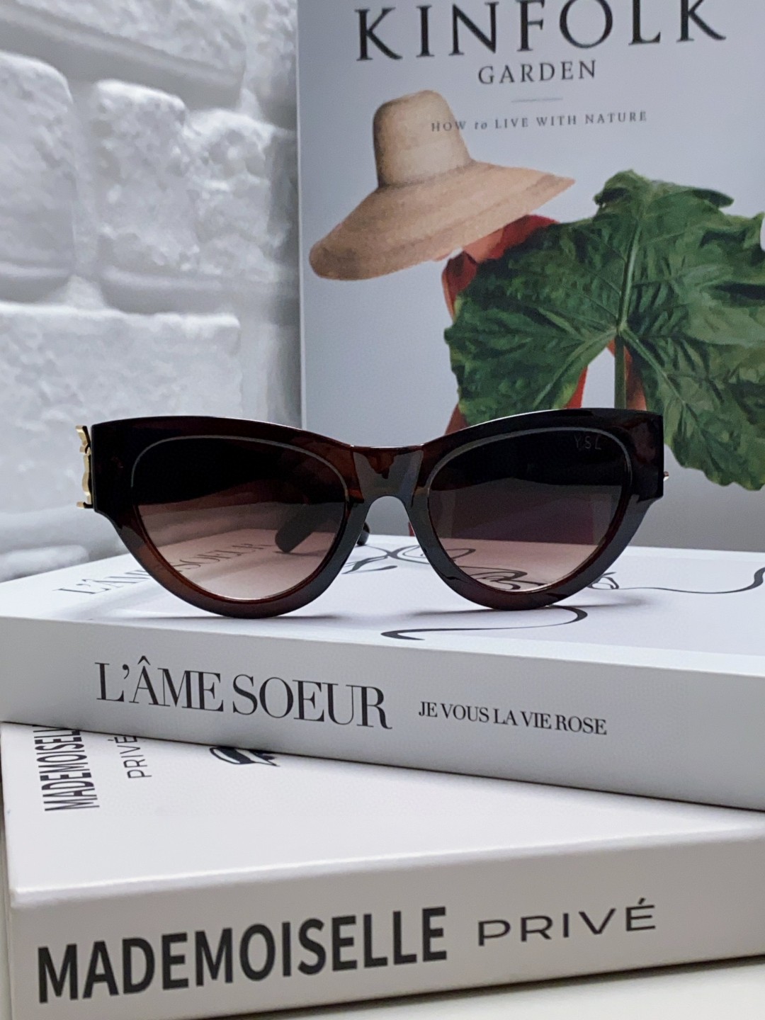  YSL 圣罗兰🕶️张嘉倪✖️Ysl 姐姐好美🌷高品质的产品真的很吸粉💪戴上显脸小又时髦，气场十足，不挑