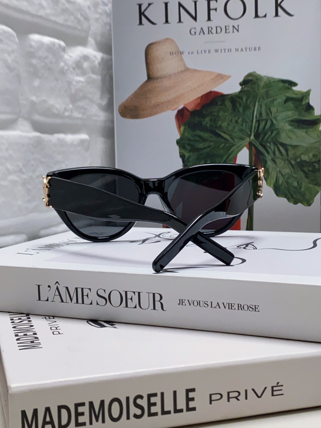  YSL 圣罗兰🕶️张嘉倪✖️Ysl 姐姐好美🌷高品质的产品真的很吸粉💪戴上显脸小又时髦，气场十足，不挑