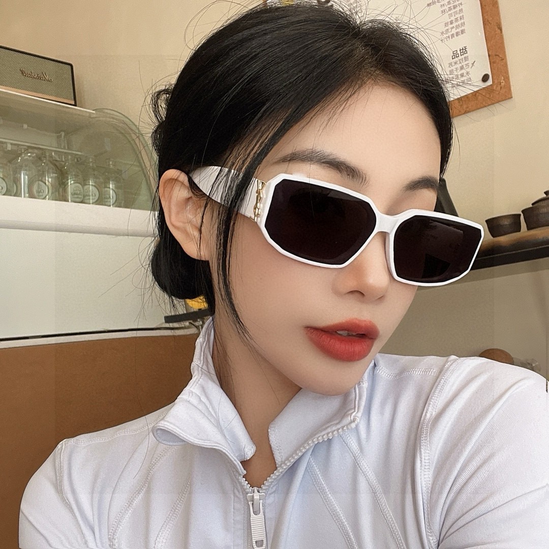 YSL/圣罗兰墨镜女. 猫眼时尚运动防蓝光太阳镜遮阳镜 