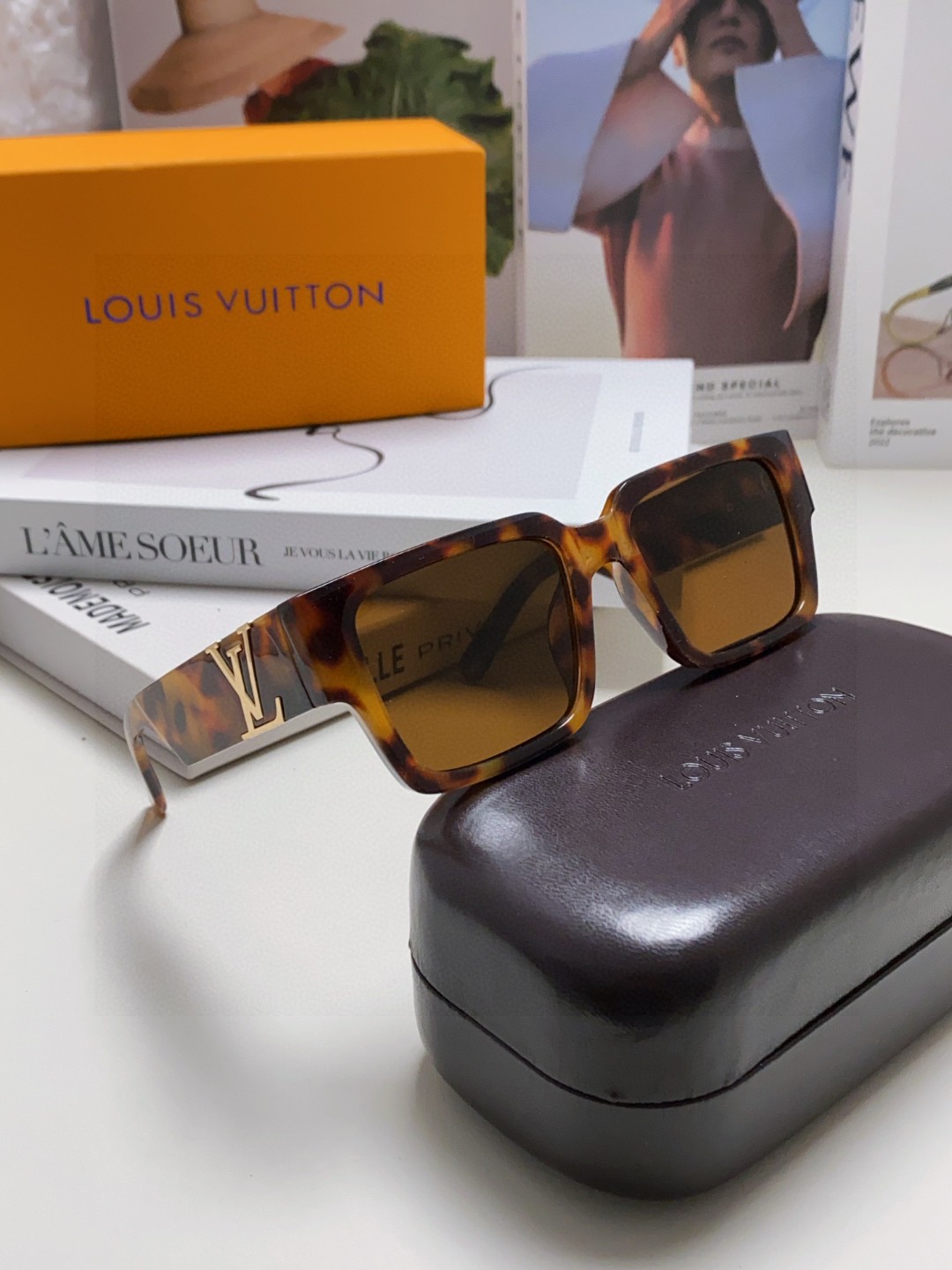  LV 路易威登 新款太阳眼镜复古个性前卫 墨镜模特款高质感板材高品质方框