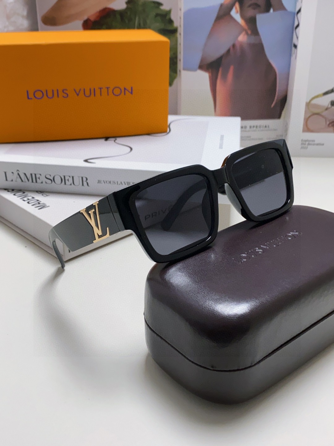  LV 路易威登 新款太阳眼镜复古个性前卫 墨镜模特款高质感板材高品质方框