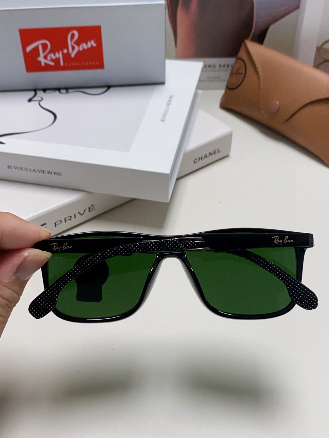  RayBan 雷朋 2025新款运动墨镜男女跑步骑行防风眼镜开车钓鱼太阳镜 高品质玻璃镜片 RB835