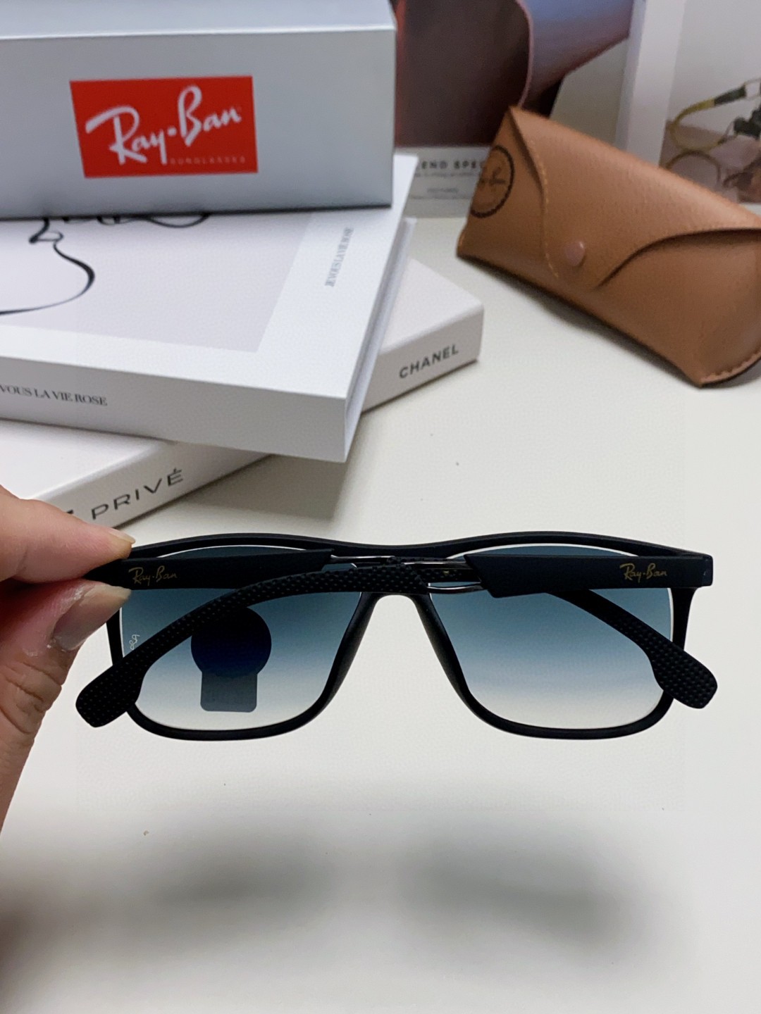  RayBan 雷朋 2025新款运动墨镜男女跑步骑行防风眼镜开车钓鱼太阳镜 高品质玻璃镜片 RB835