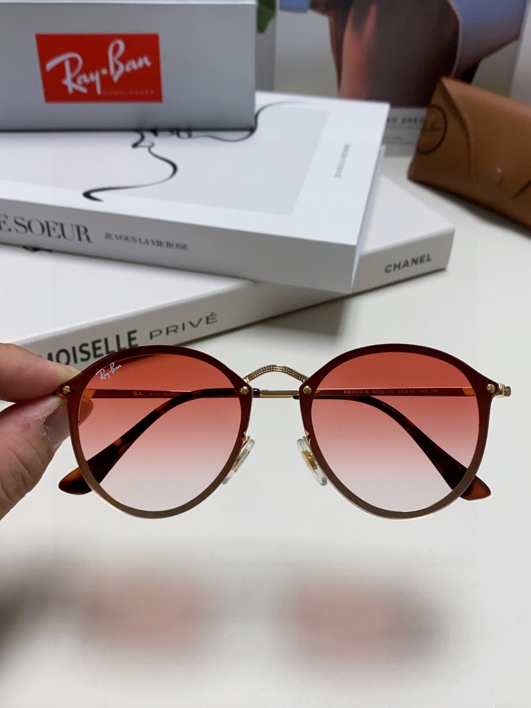  RAYBAN  雷朋RB3574  size：59-14-145 经典同款墨镜 嘻哈太阳眼镜男女款  