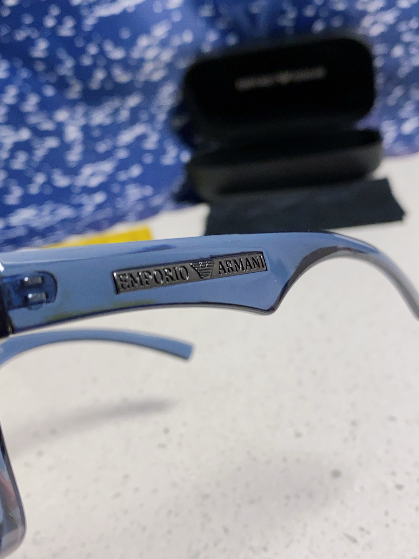  EmPorio Armani阿玛尼 2025新款欧美男士成人复古户外眼镜墨镜时尚偏光眼镜太阳镜 男士高
