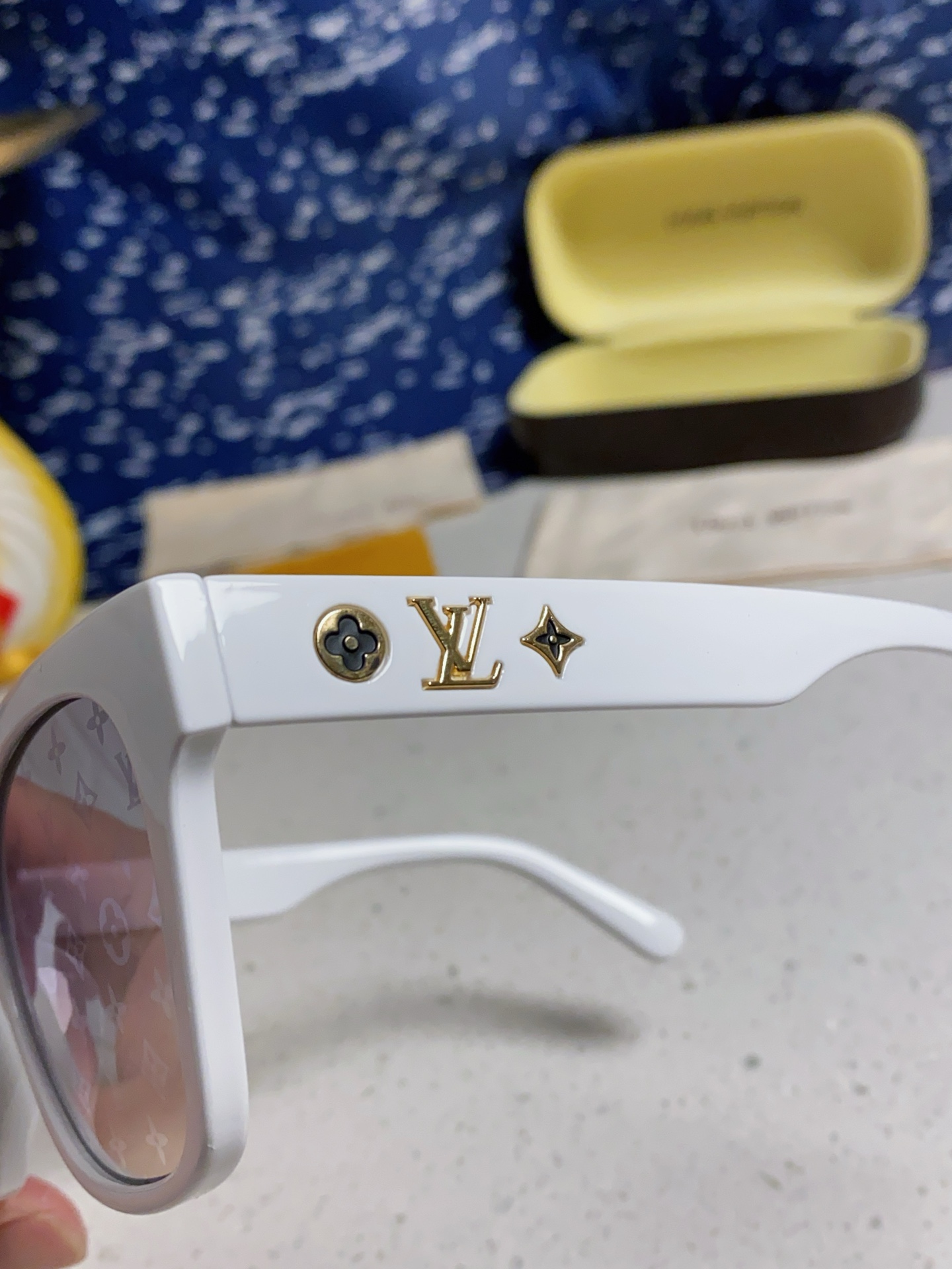  Lv路易威登 2025新款时尚防晒猫眼女款太阳眼镜潮流时尚 高级感流行墨镜女士 