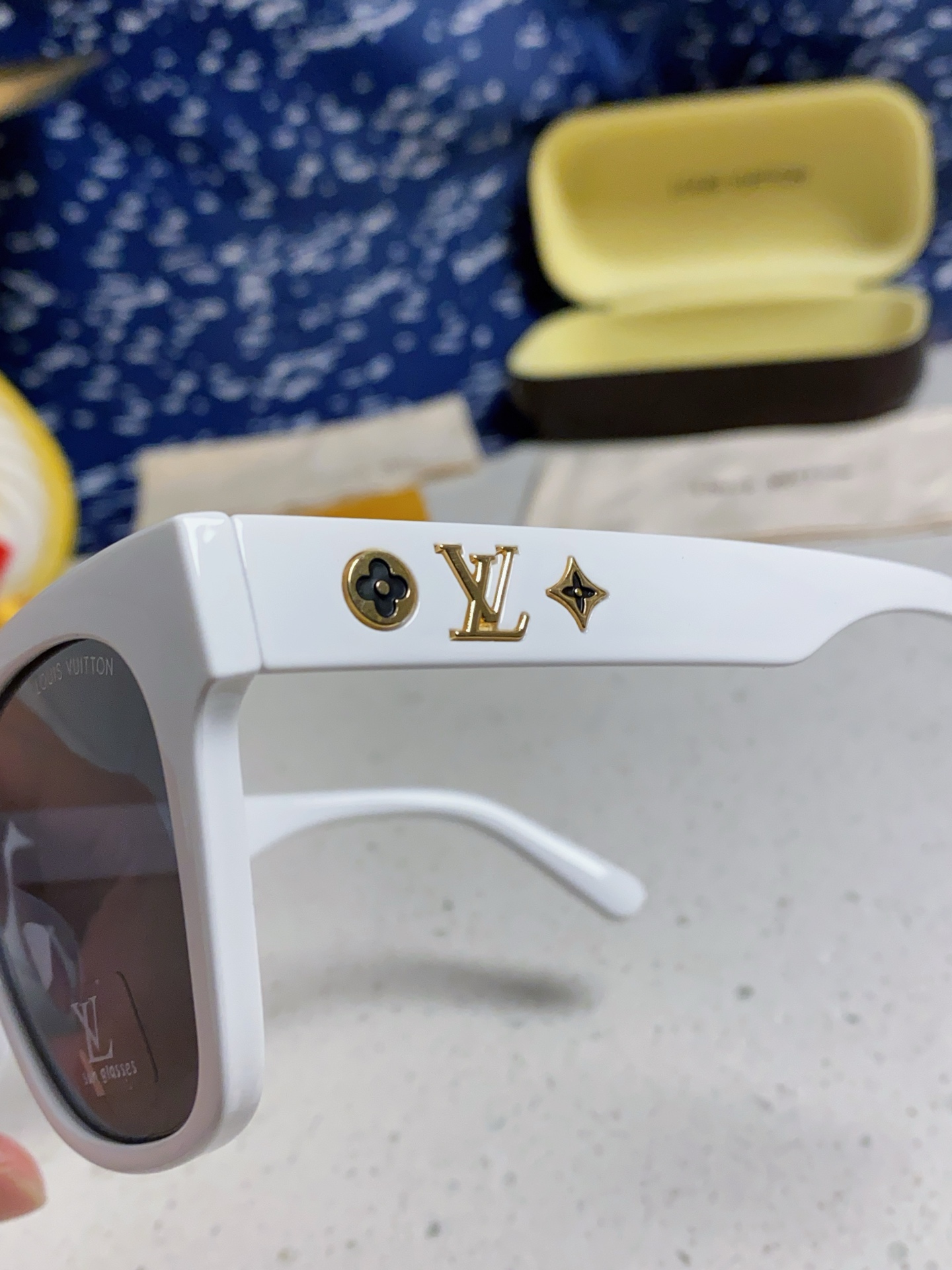  Lv路易威登 2025新款时尚防晒猫眼女款太阳眼镜潮流时尚 高级感流行墨镜女士 