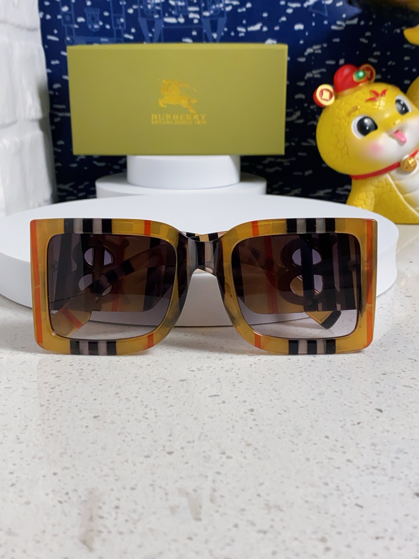  Burberry巴宝莉 墨镜女25年新款BE4406U大框B字母logo潮流太阳眼镜
